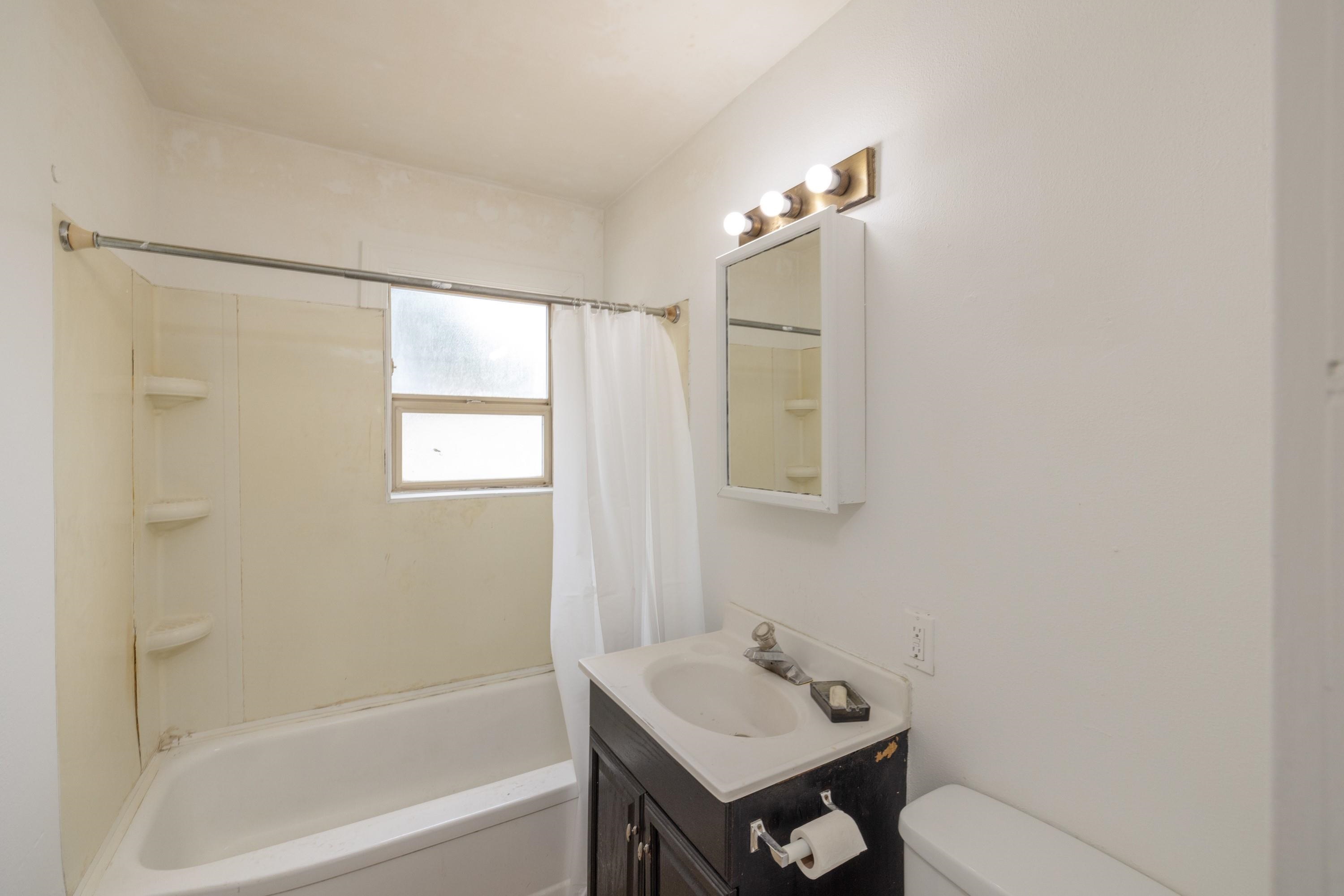 1643 E Rockwell Ave - Photo 11