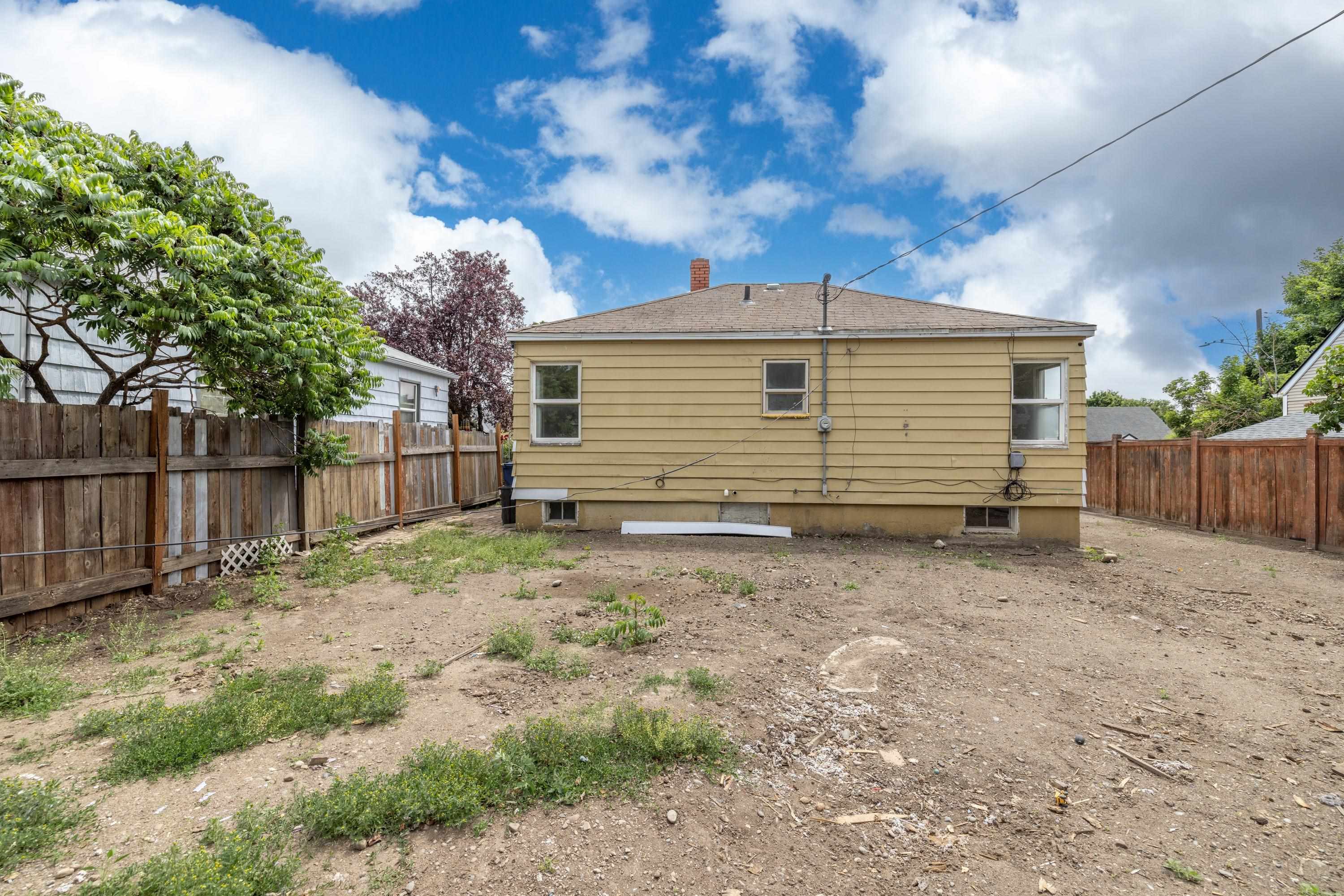 1643 E Rockwell Ave - Photo 17