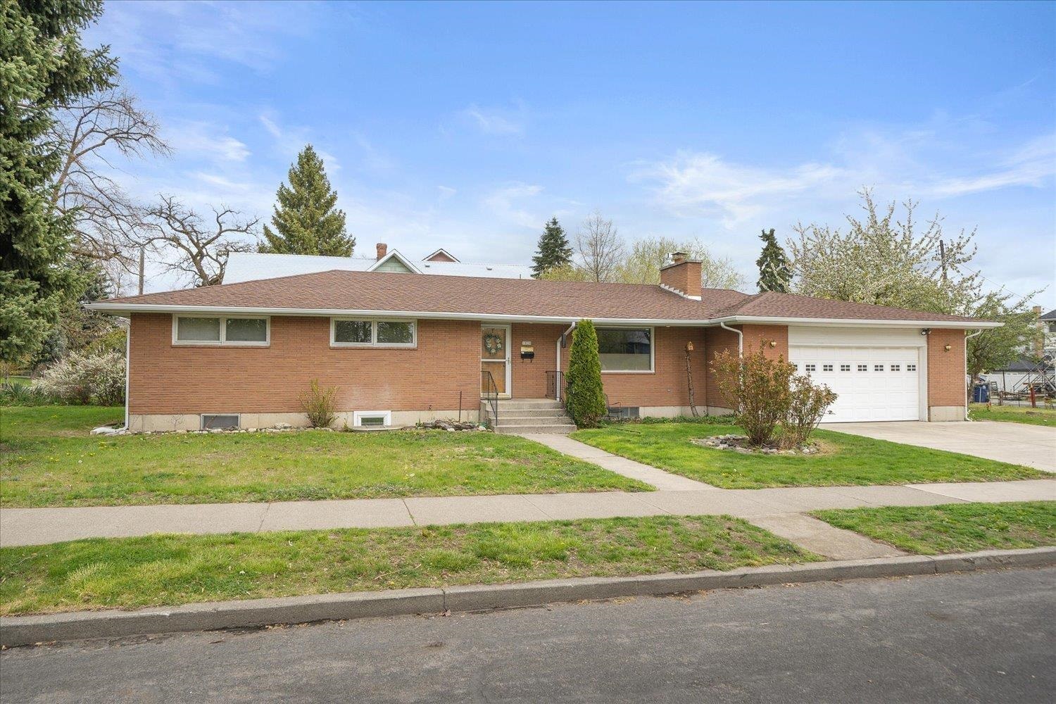 1828 N Dakota St - Photo 1