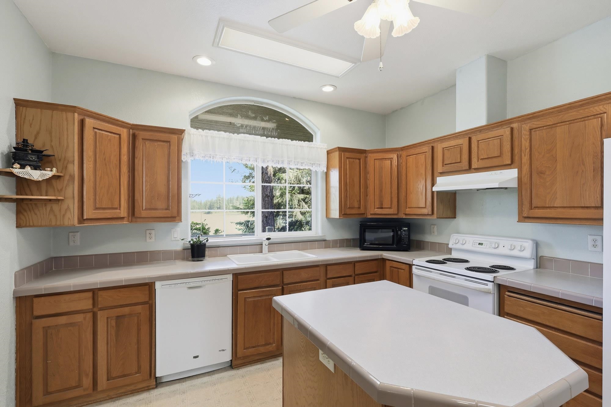 1182 Ashenfelter Rd - Photo 14