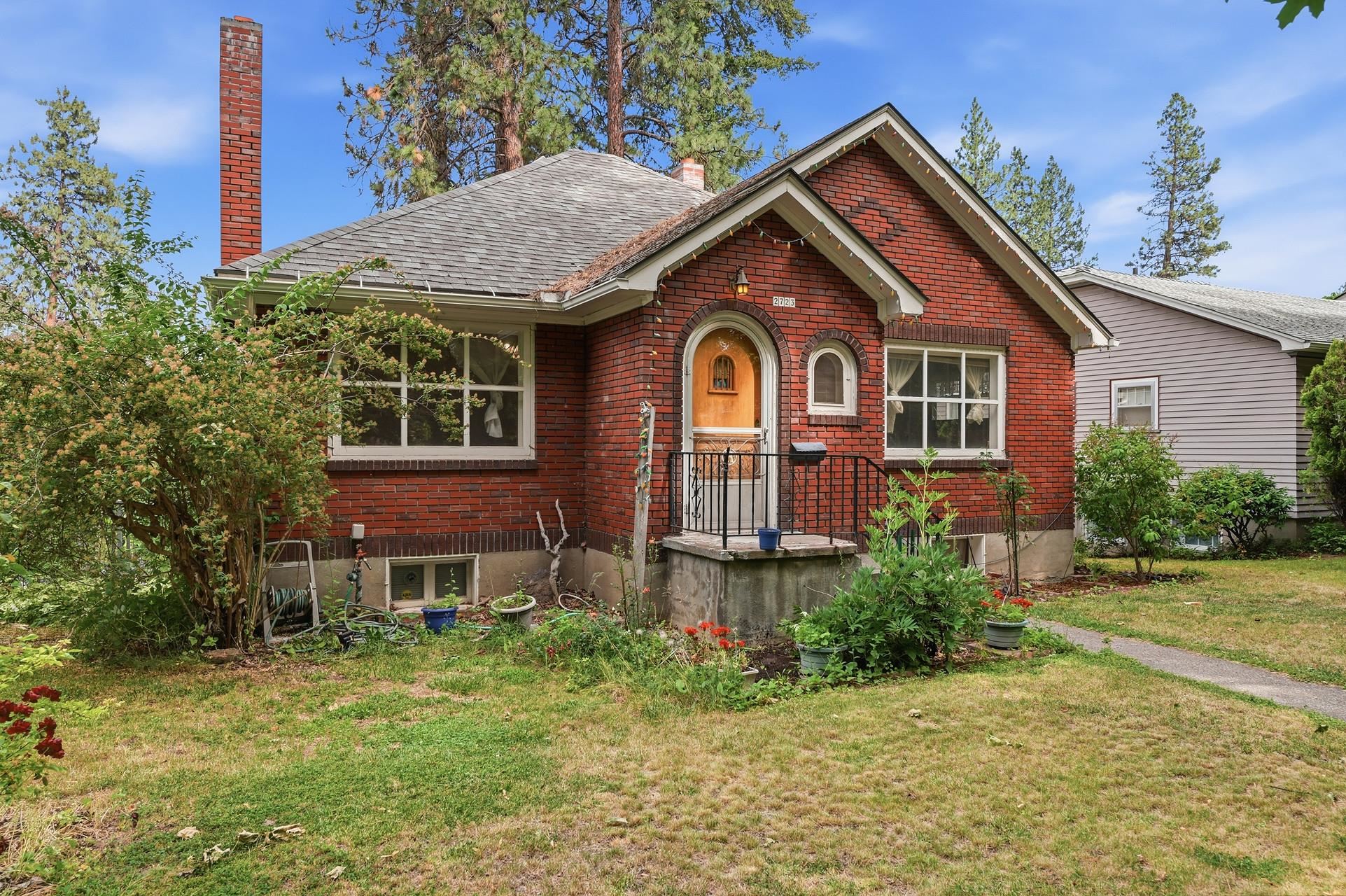 2723 S Manito Blvd - Photo 3
