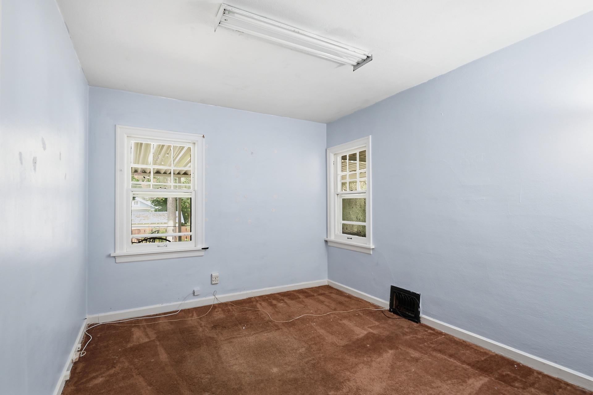 2723 S Manito Blvd - Photo 18