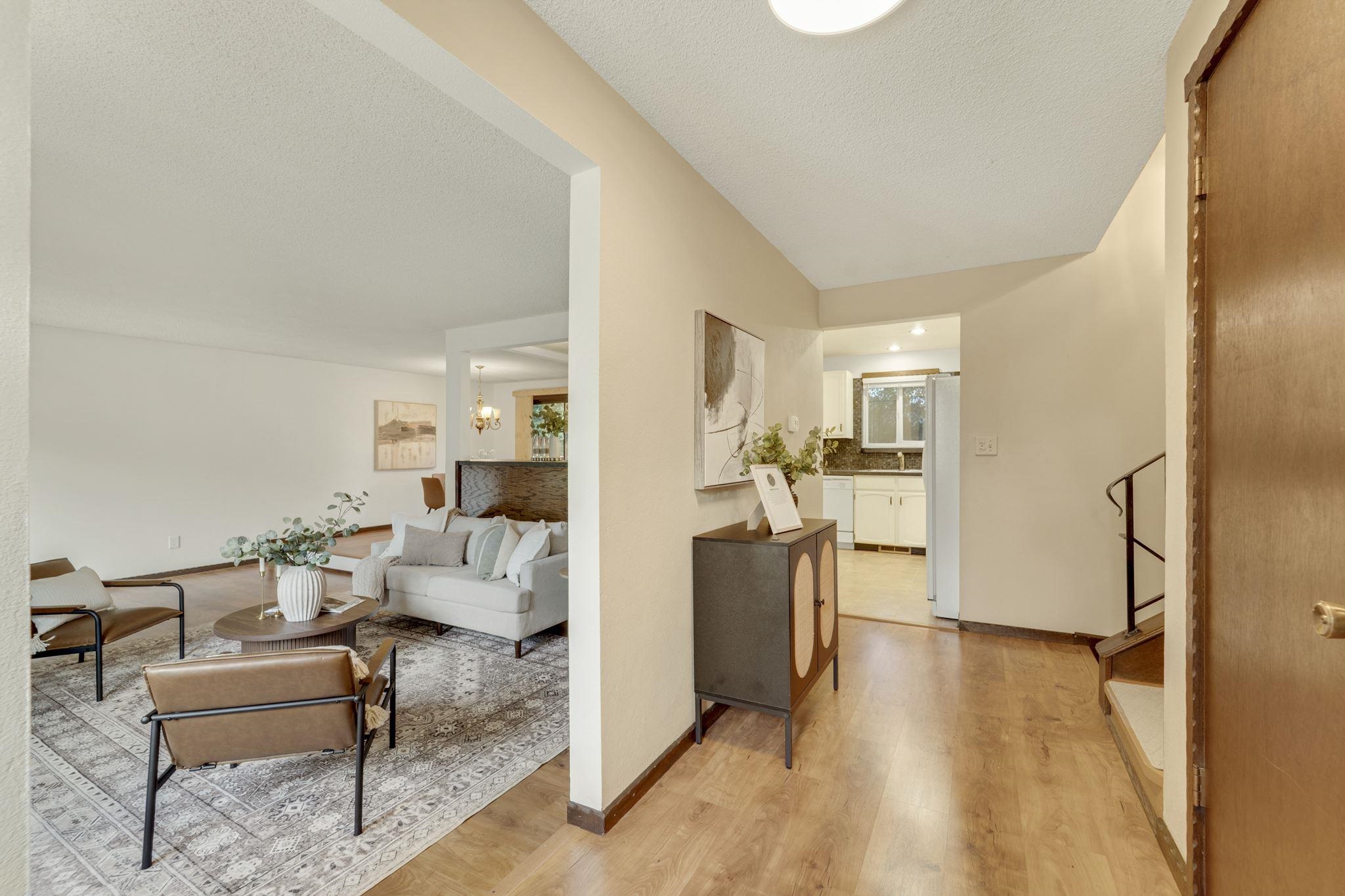 2024 E 44th Ave - Photo 5