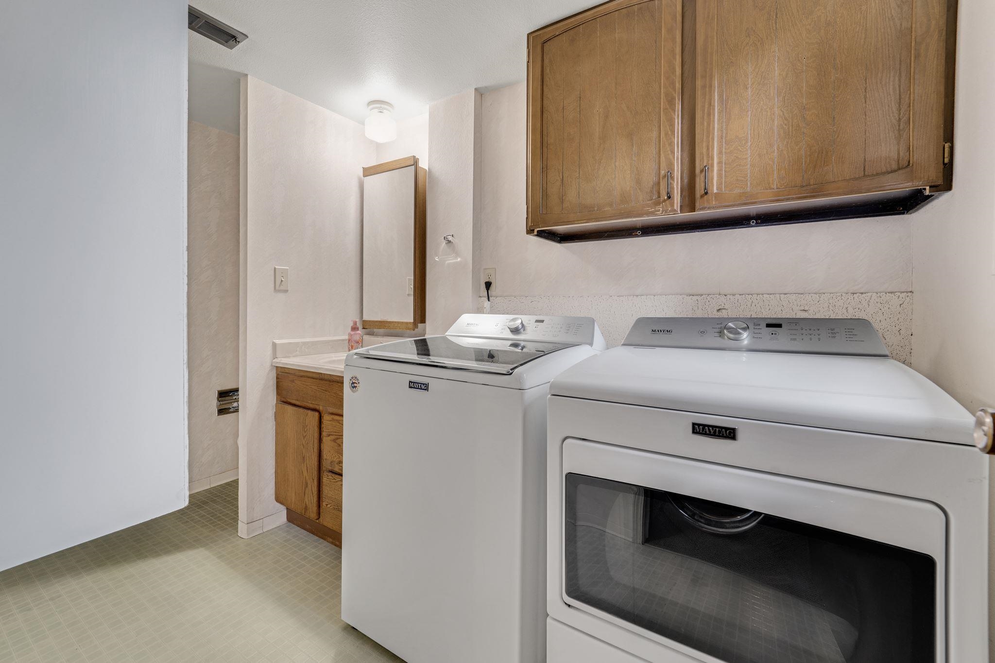 2024 E 44th Ave - Photo 26