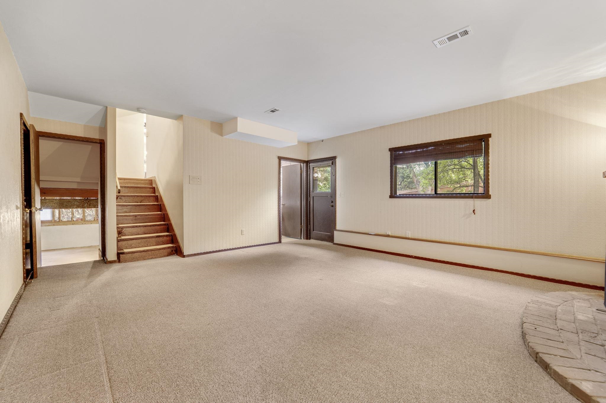 2024 E 44th Ave - Photo 24