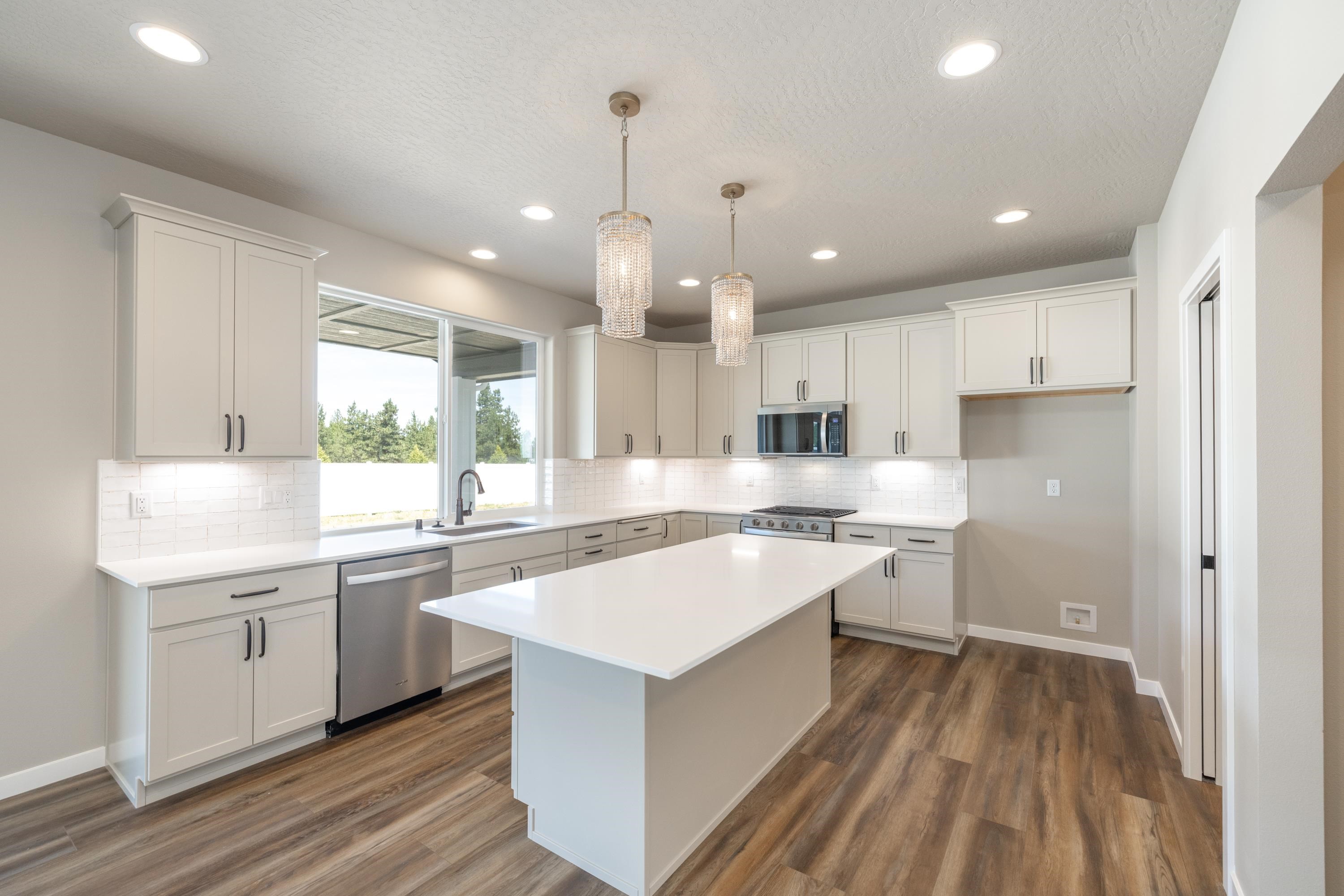 12249 N VALENCIA Ave - Photo 12