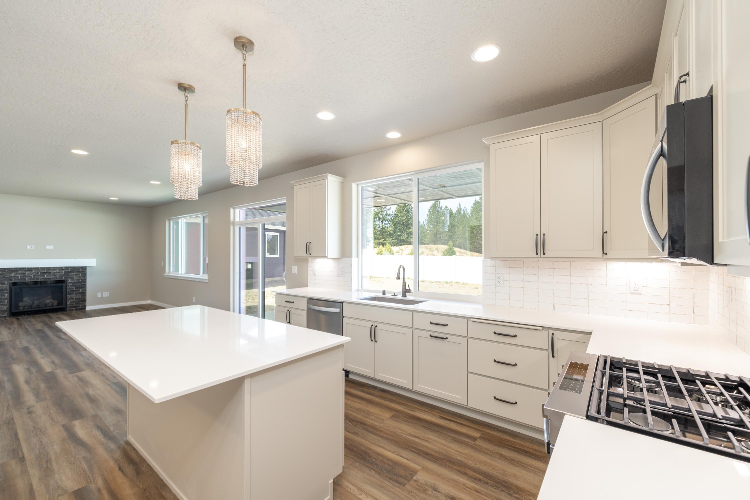 12249 N VALENCIA Ave - Photo 14
