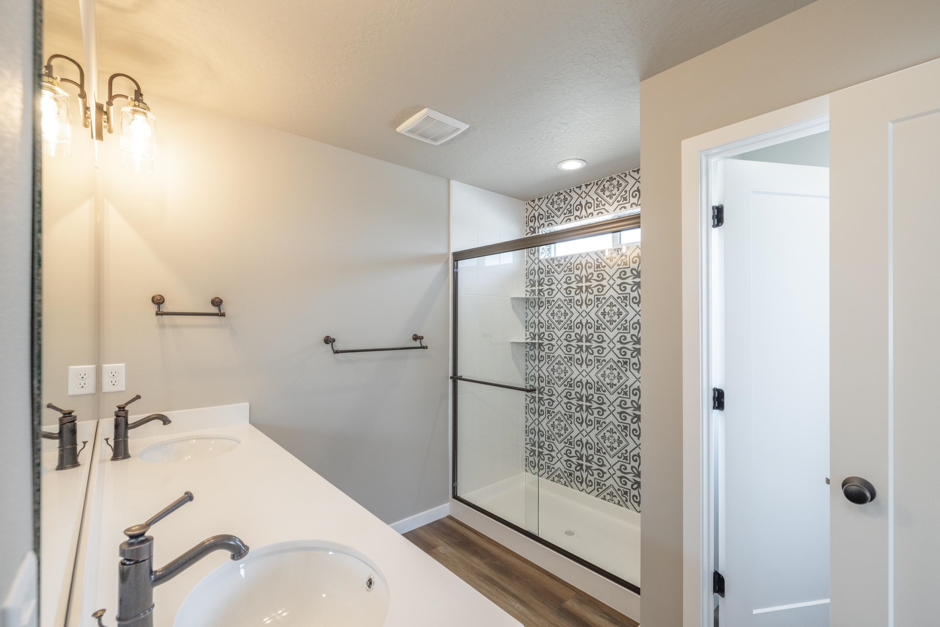 12249 N VALENCIA Ave - Photo 27