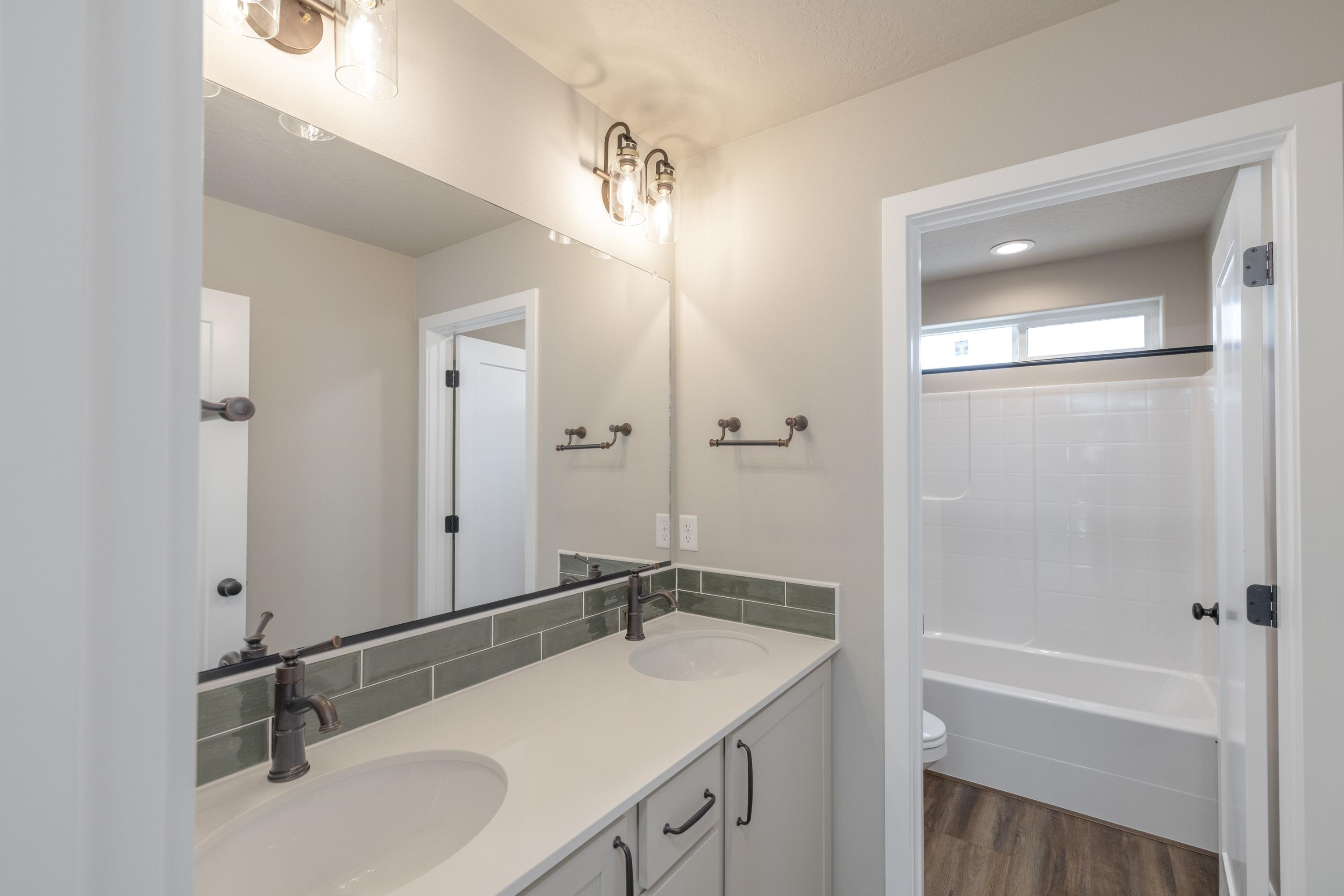 12249 N VALENCIA Ave - Photo 22