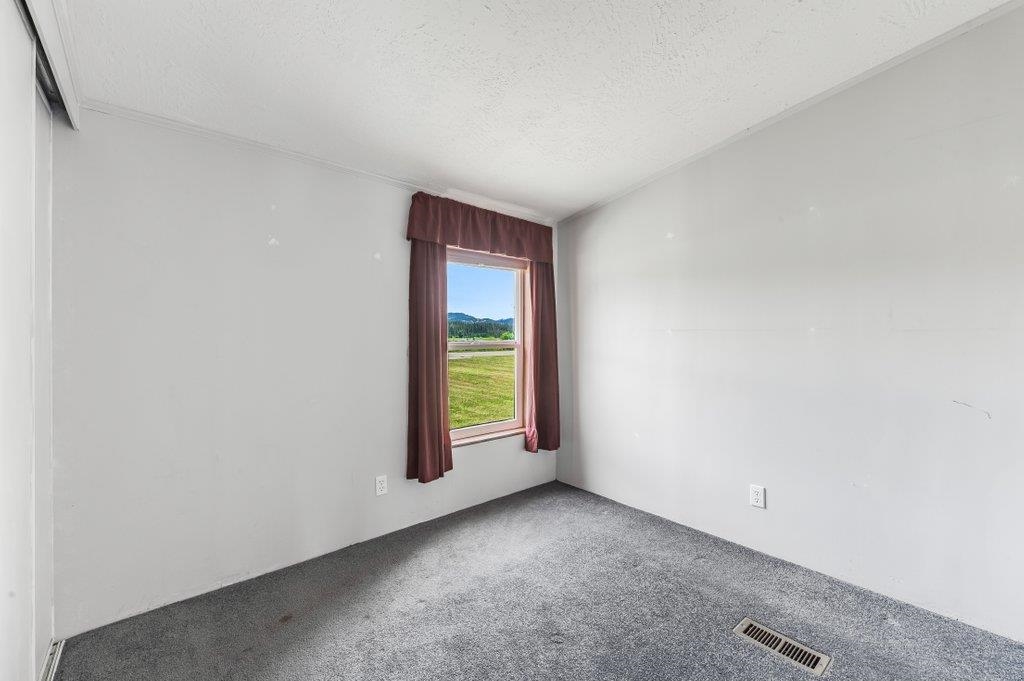597 River Rd - Photo 18