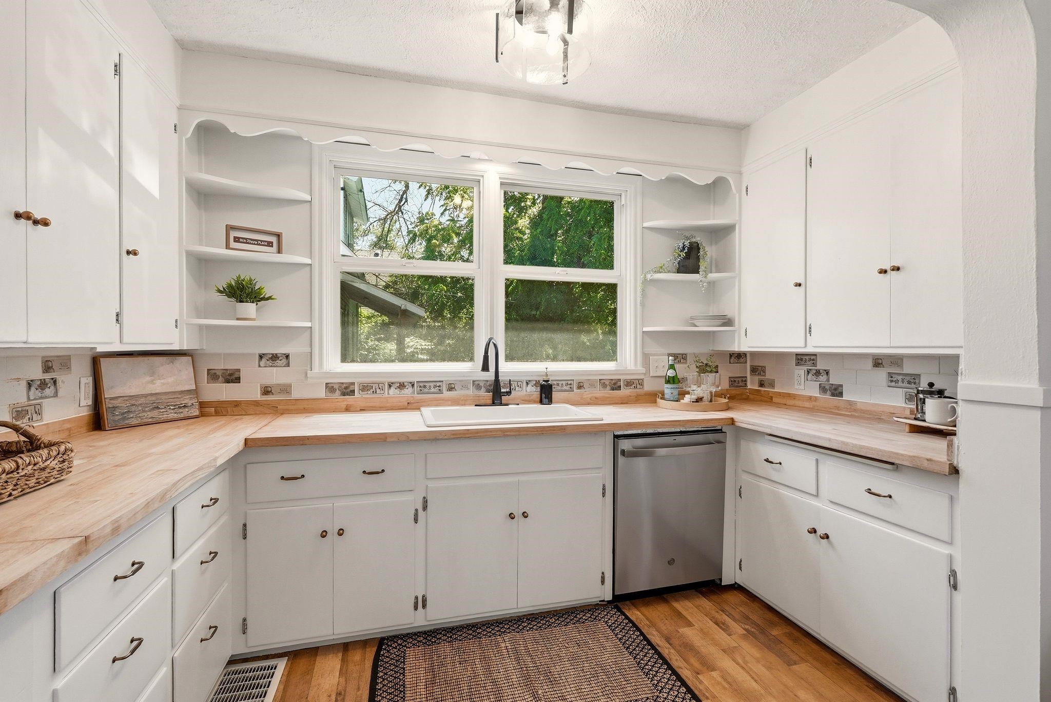 2413 N Stevens St - Photo 14