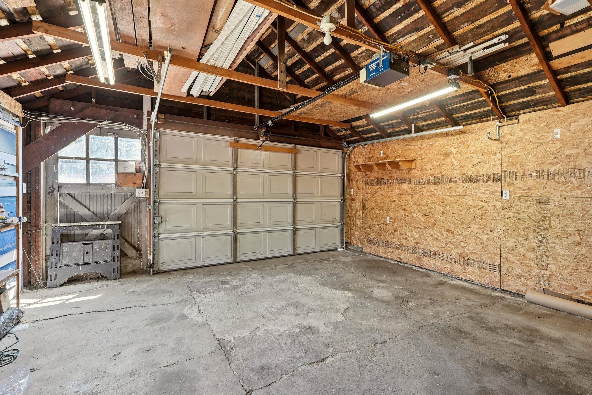 2413 N Stevens St - Photo 33