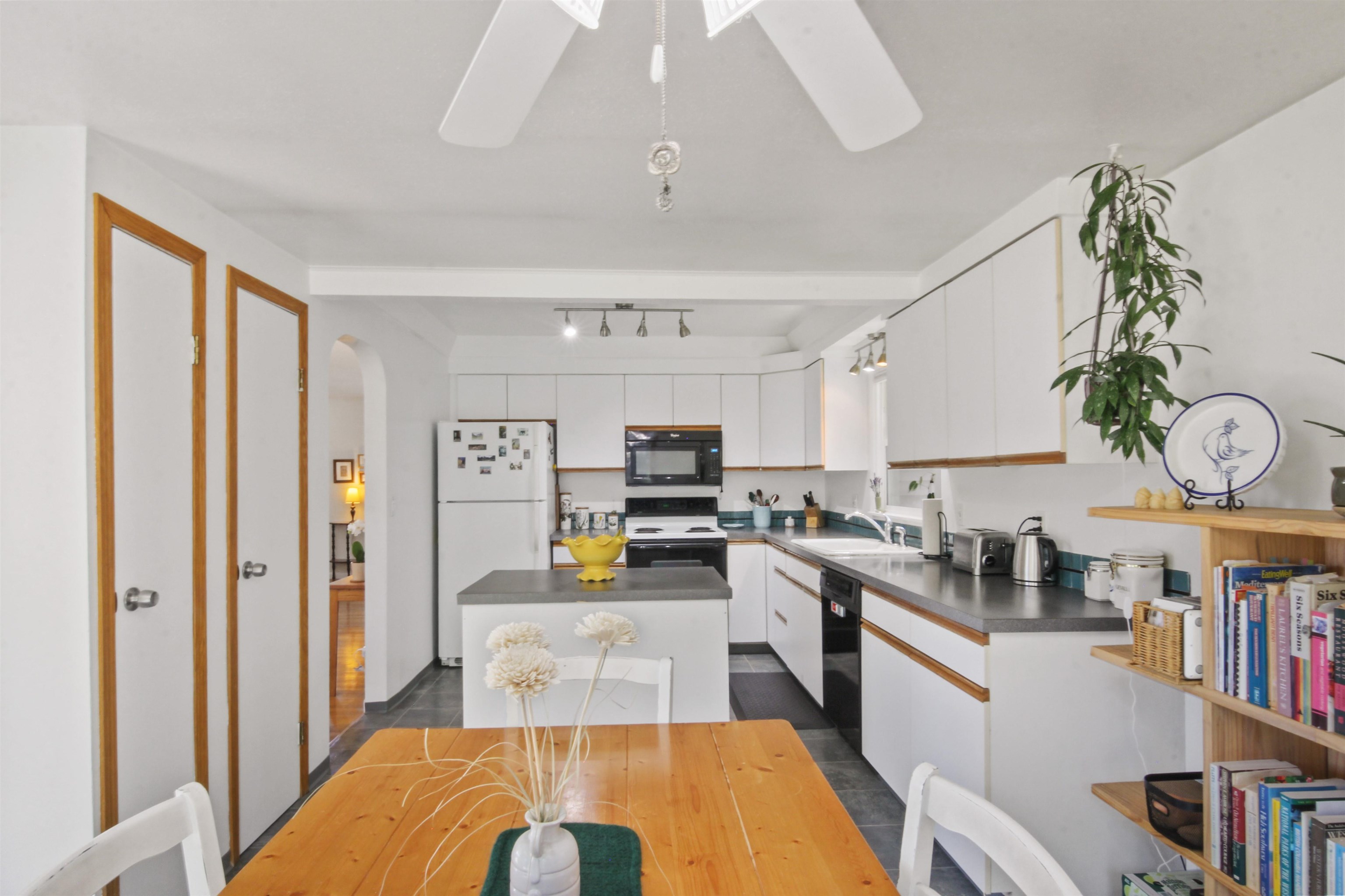 3724 E 16th Ave - Photo 7