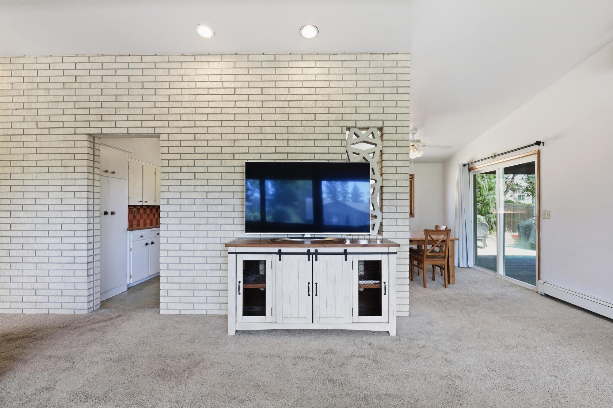 6518 N Drumheller St - Photo 5