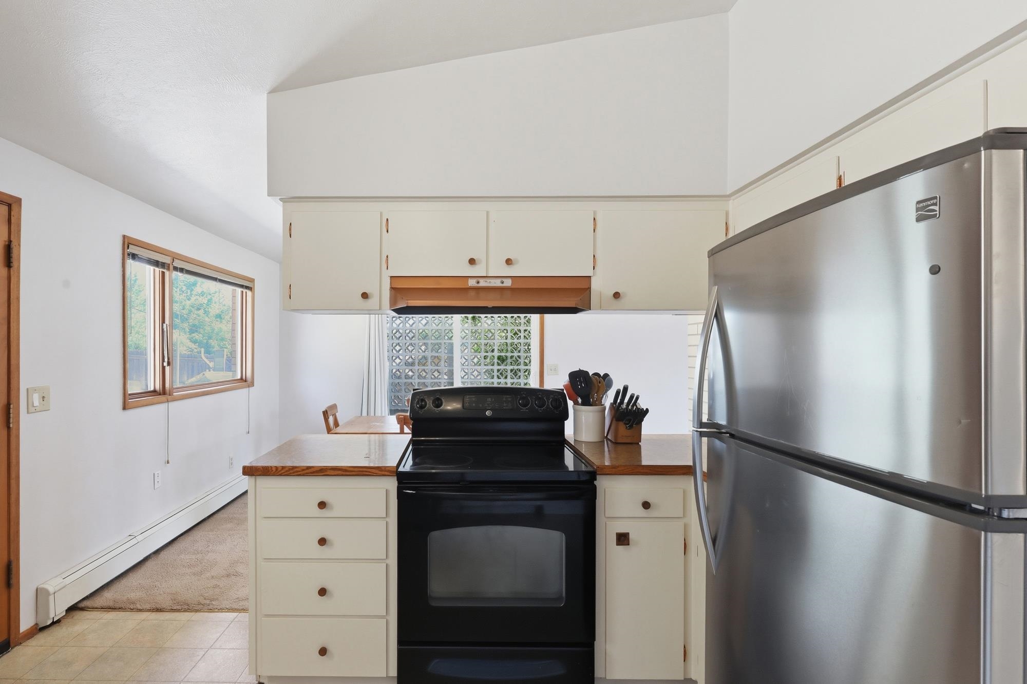 6518 N Drumheller St - Photo 7