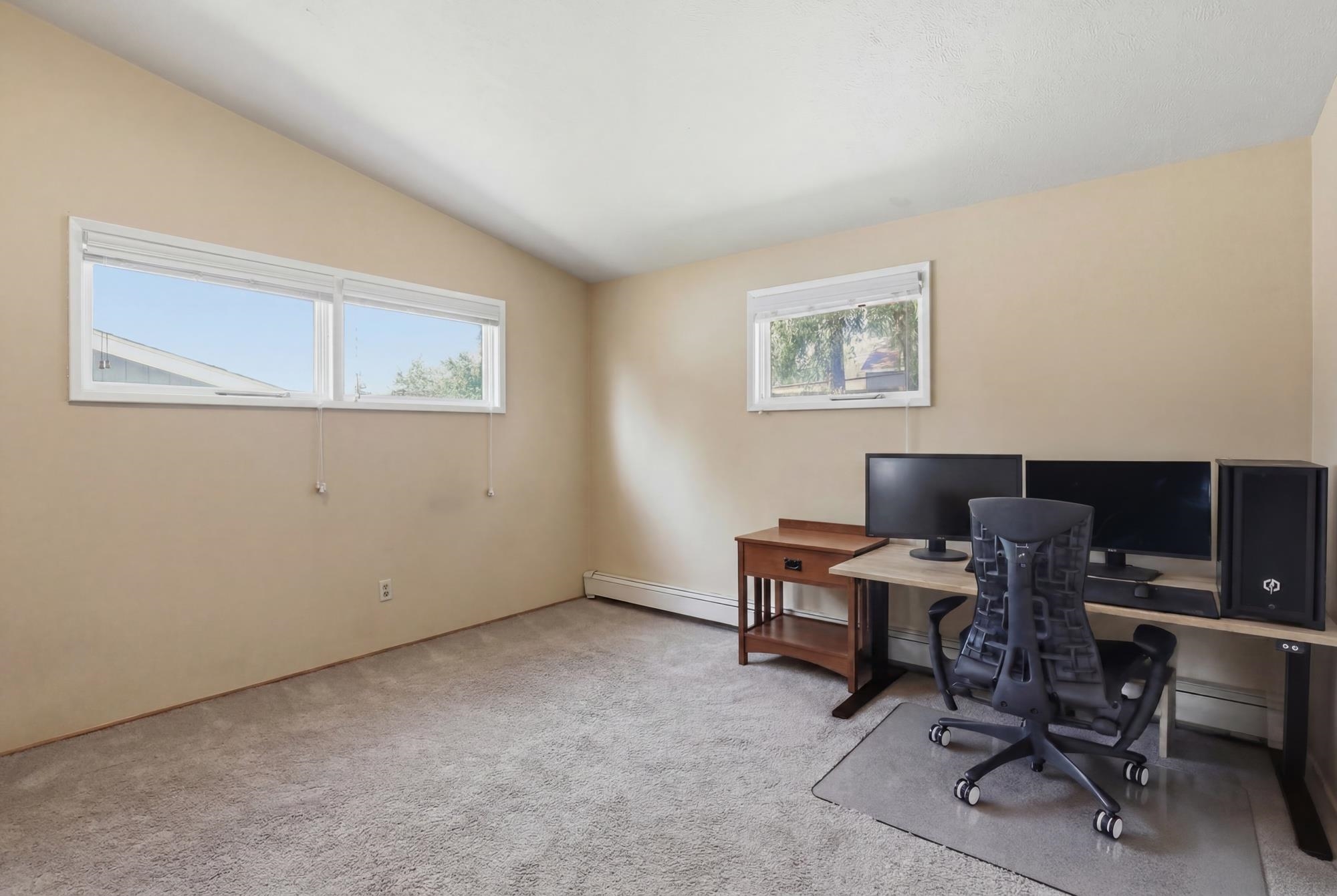 6518 N Drumheller St - Photo 10