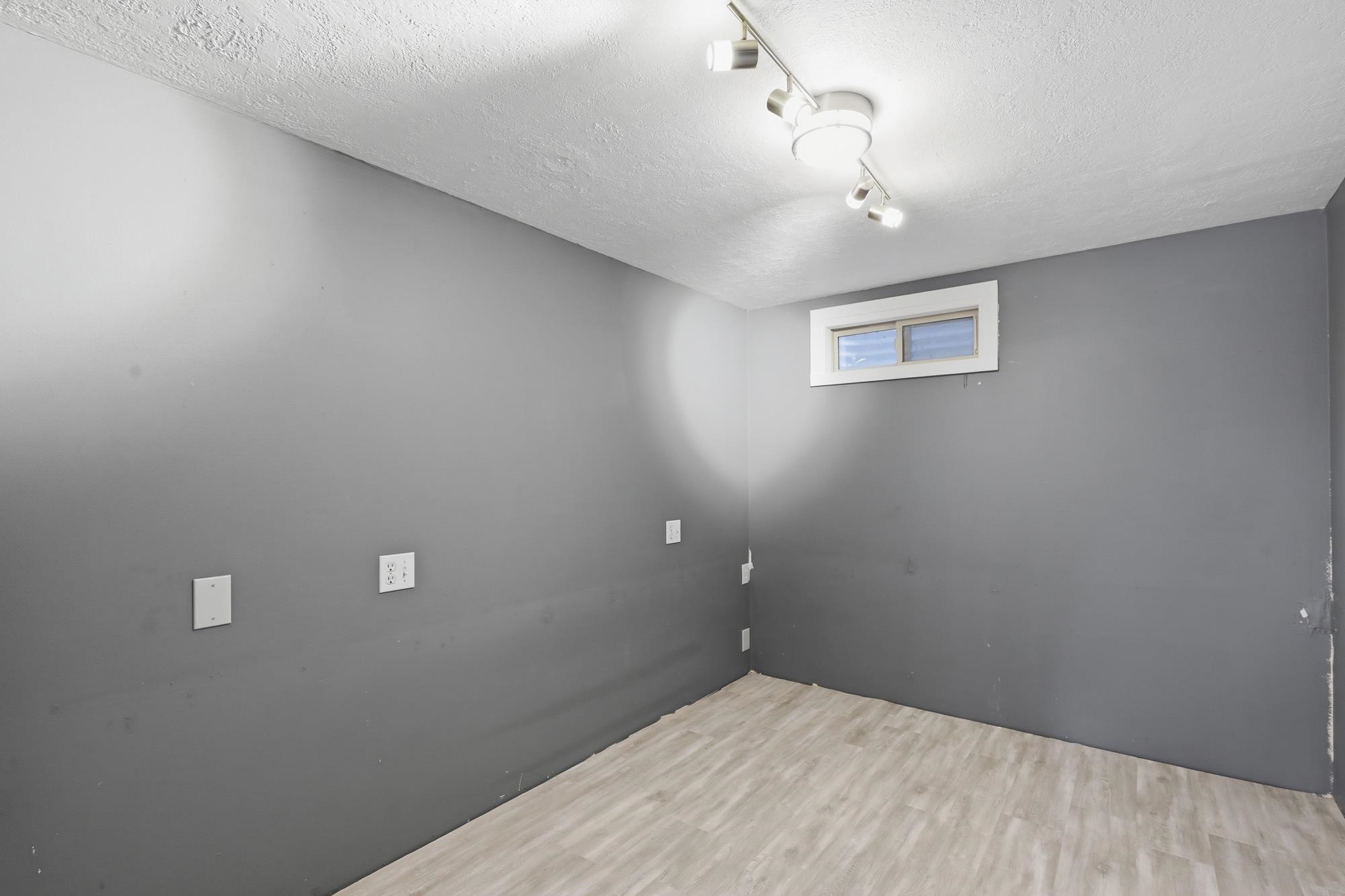 6518 N Drumheller St - Photo 25