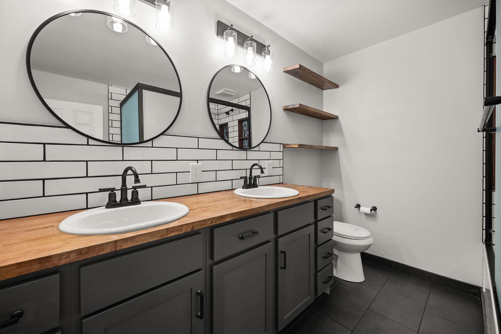 7706 E Bigelow Gulch Rd - Photo 21