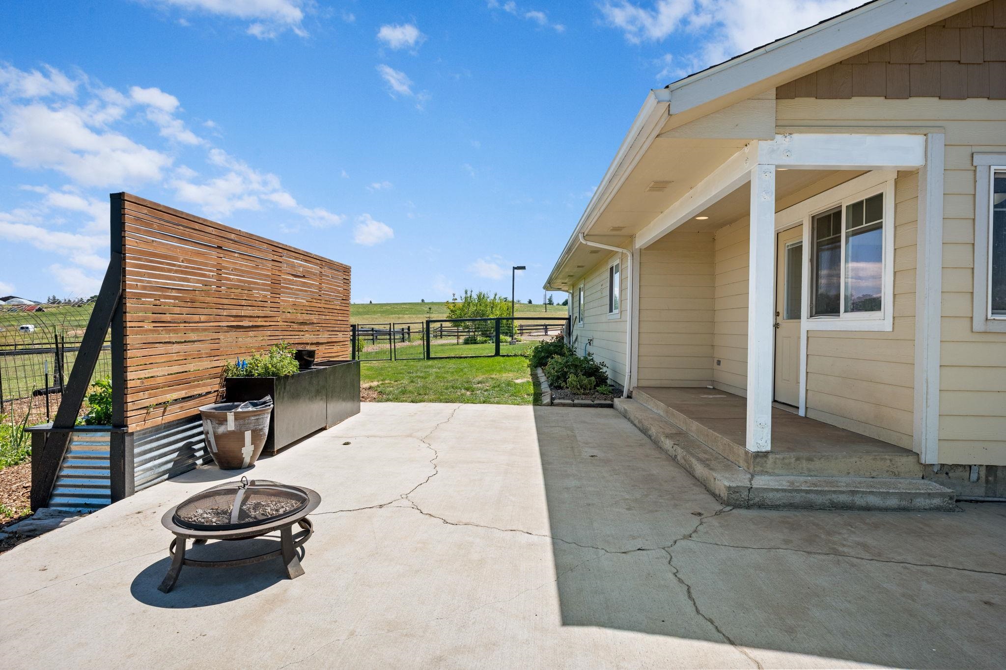7706 E Bigelow Gulch Rd - Photo 30