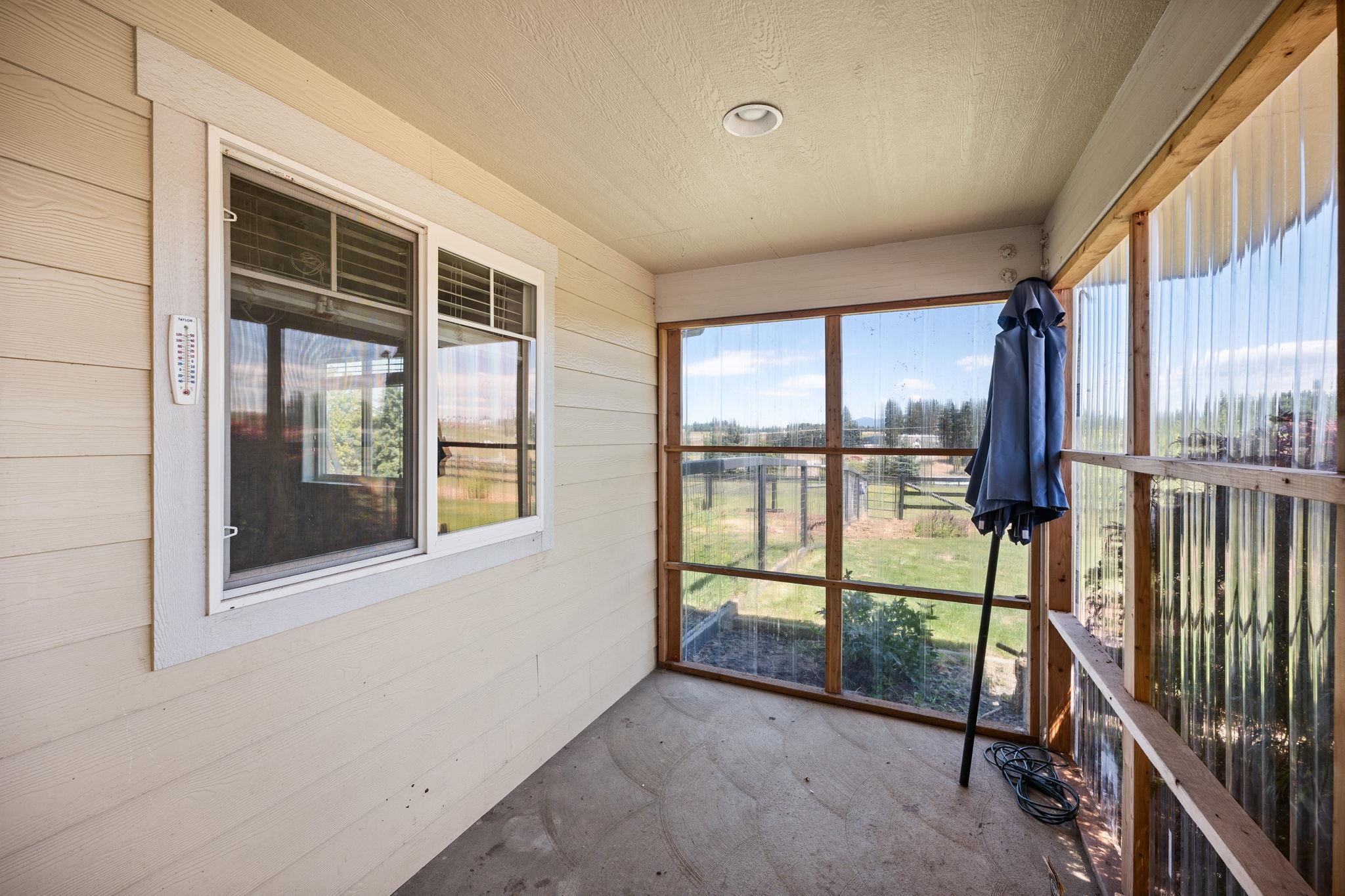 7706 E Bigelow Gulch Rd - Photo 39