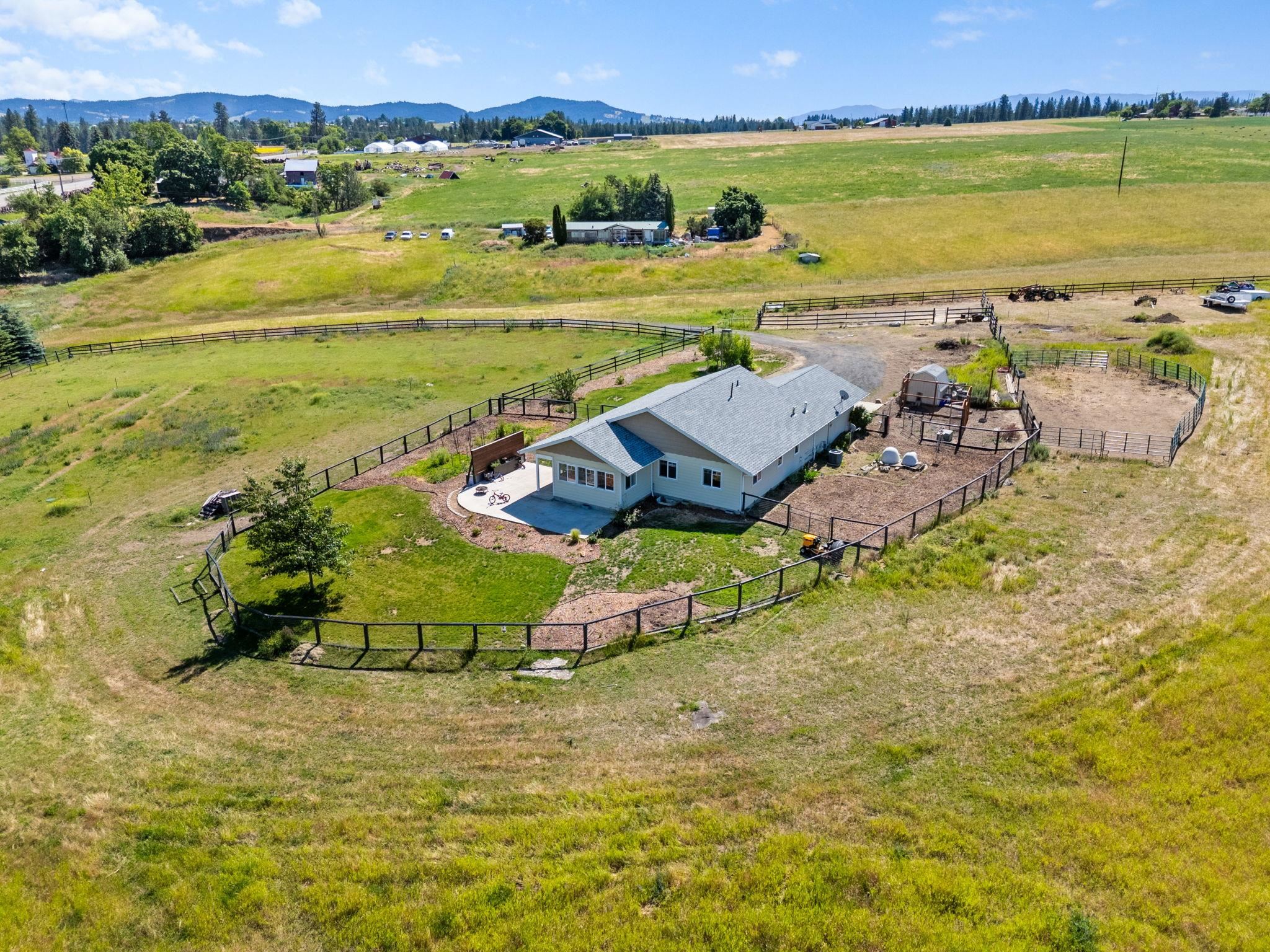 7706 E Bigelow Gulch Rd - Photo 40