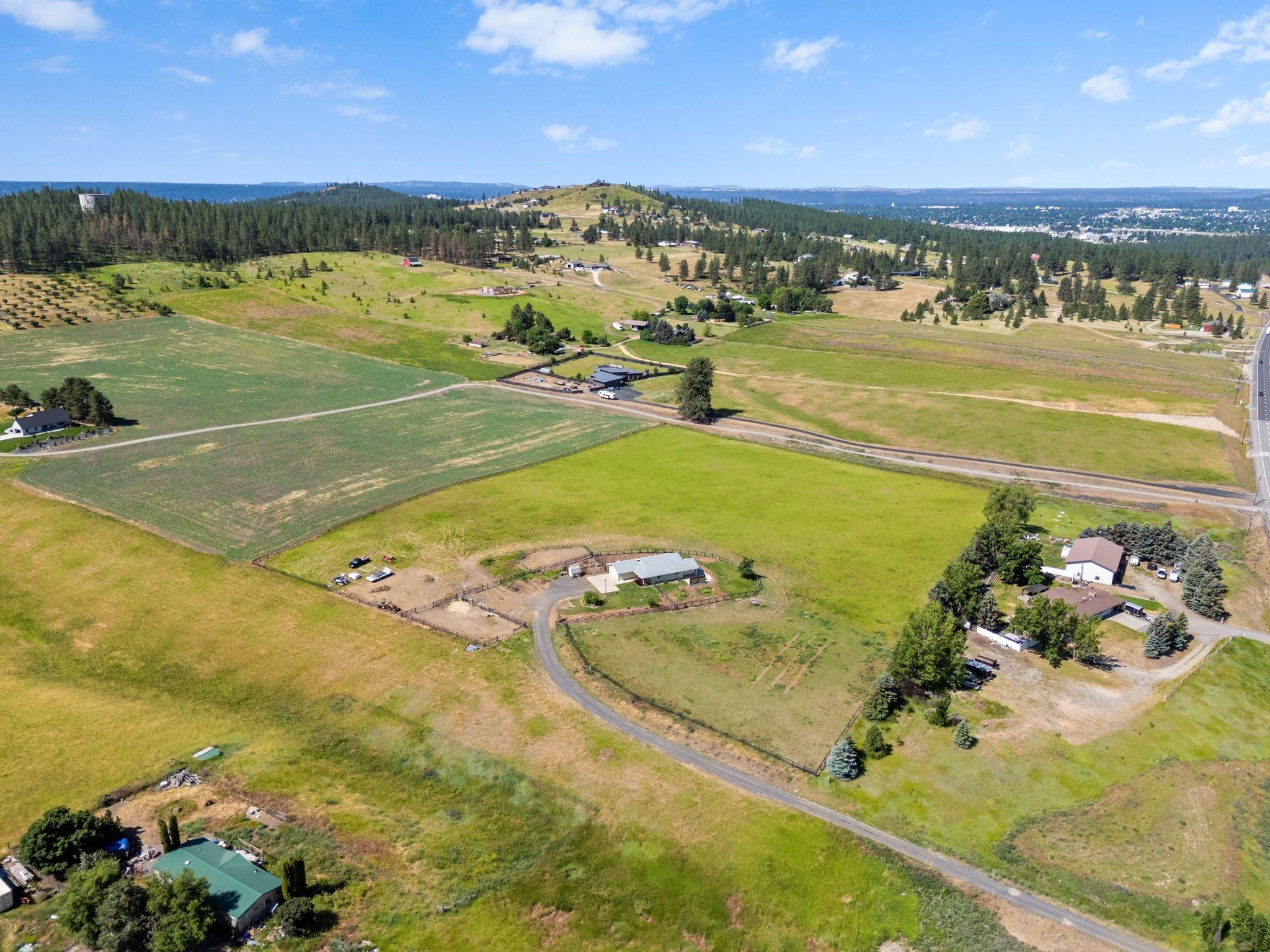 7706 E Bigelow Gulch Rd - Photo 42