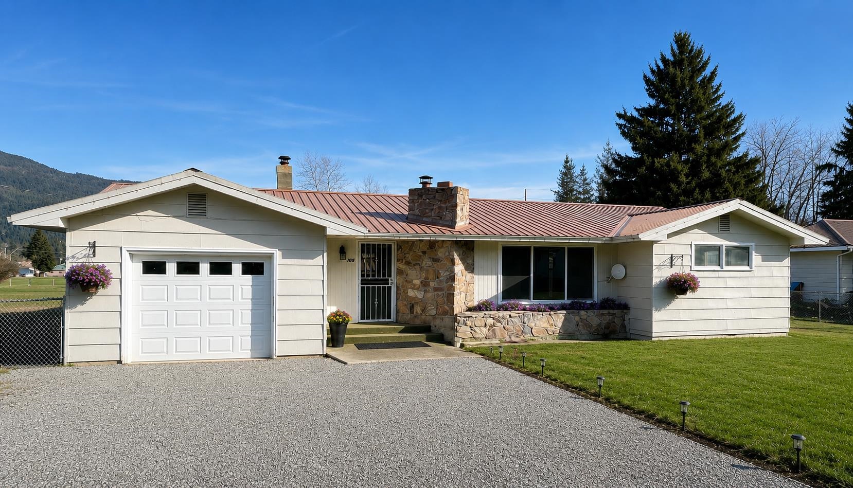 105 S 7th Ave - Photo 1