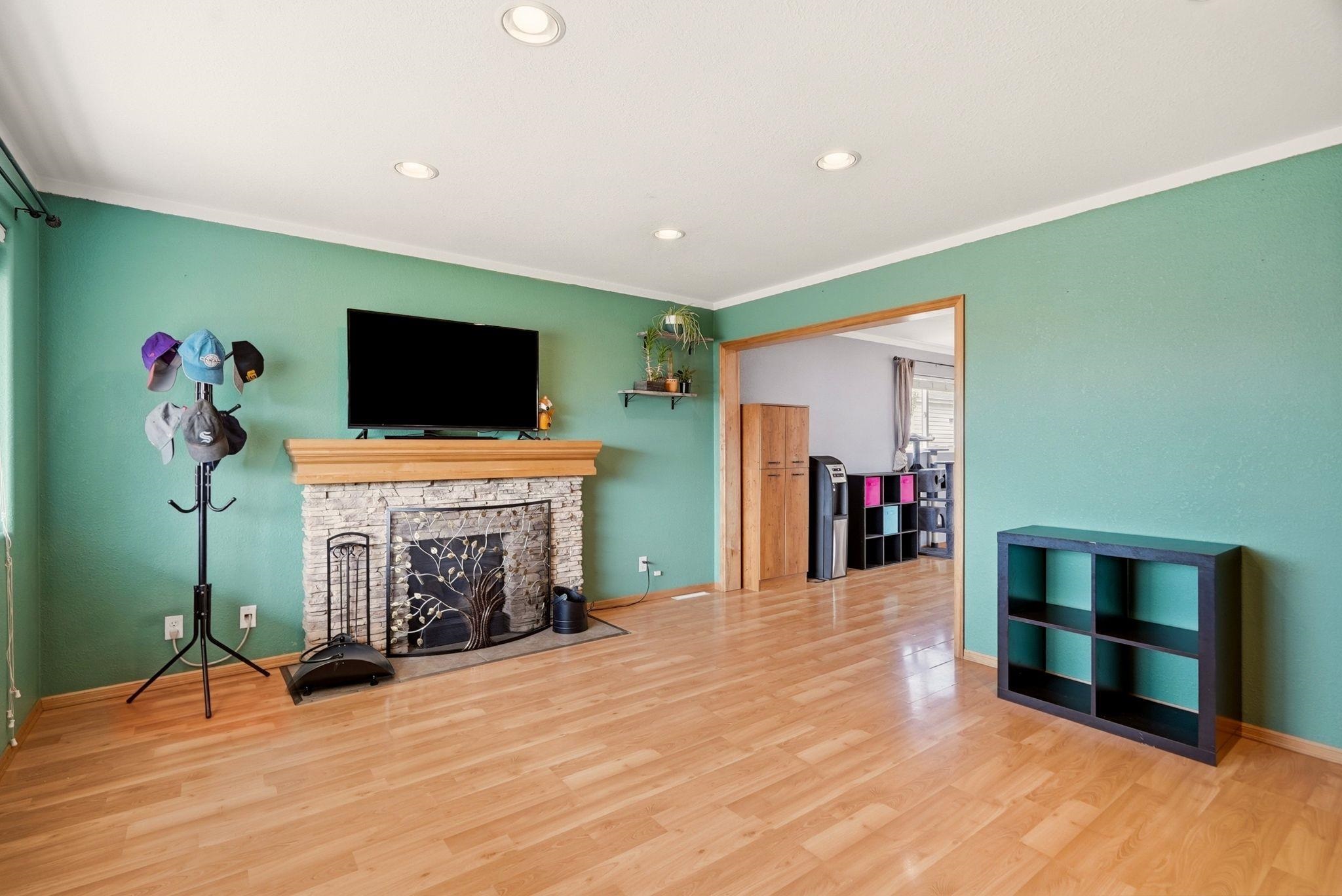 1207 E Lacrosse Ave - Photo 5