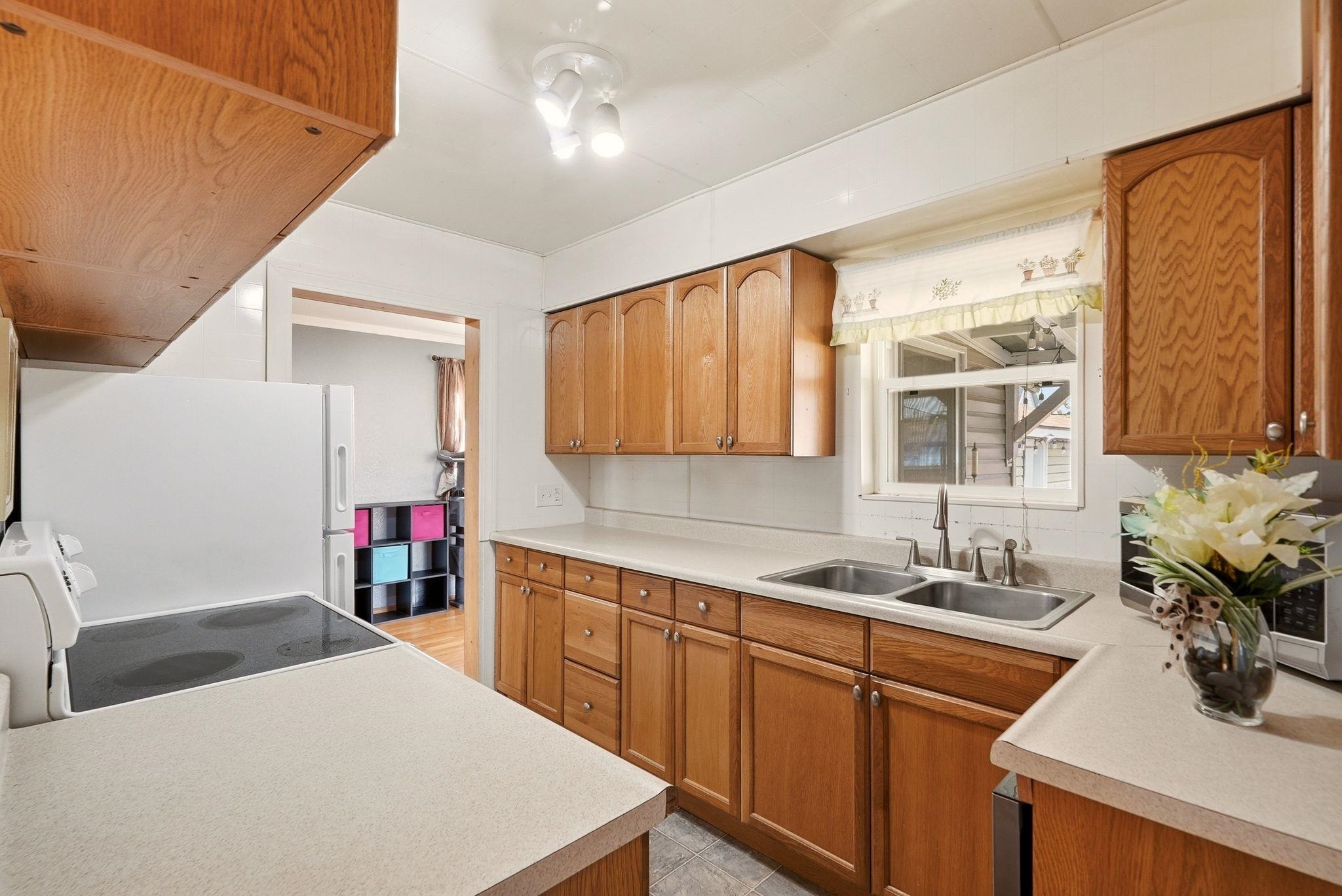 1207 E Lacrosse Ave - Photo 10
