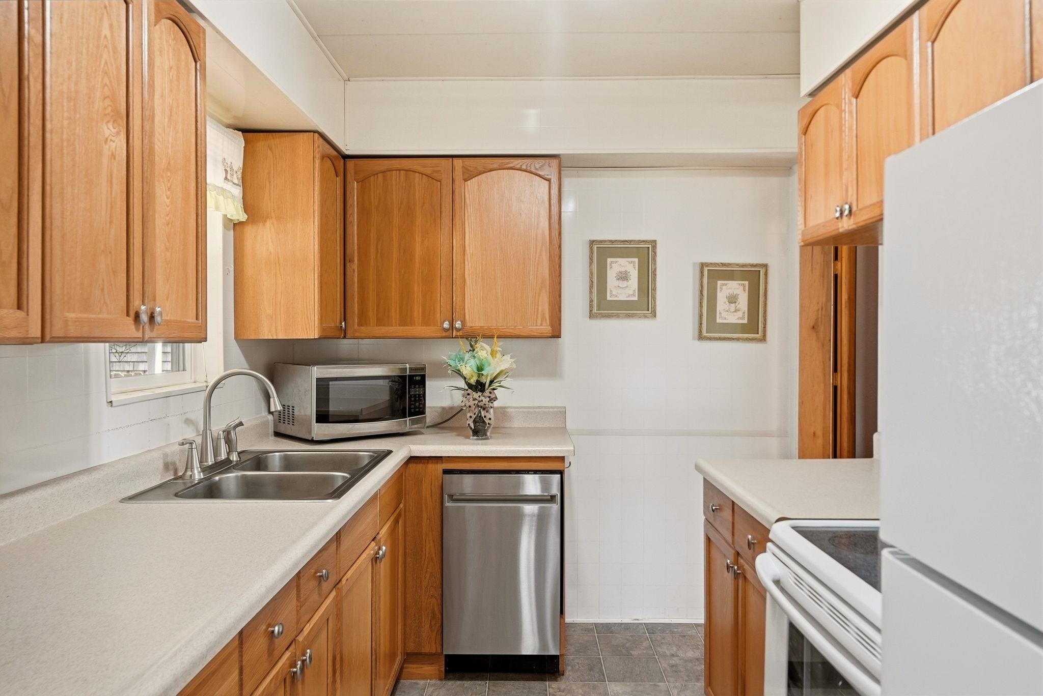 1207 E Lacrosse Ave - Photo 11