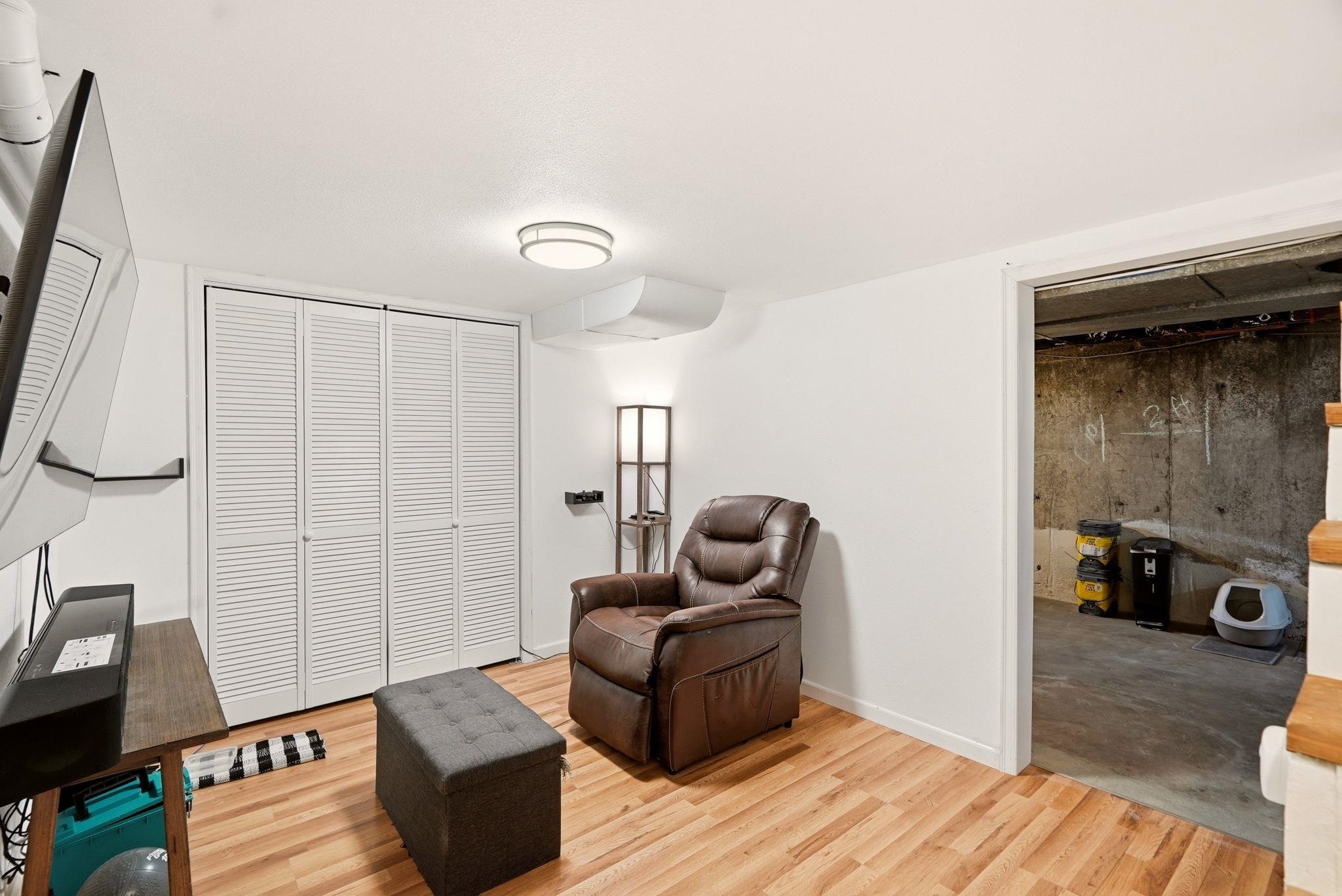 1207 E Lacrosse Ave - Photo 16