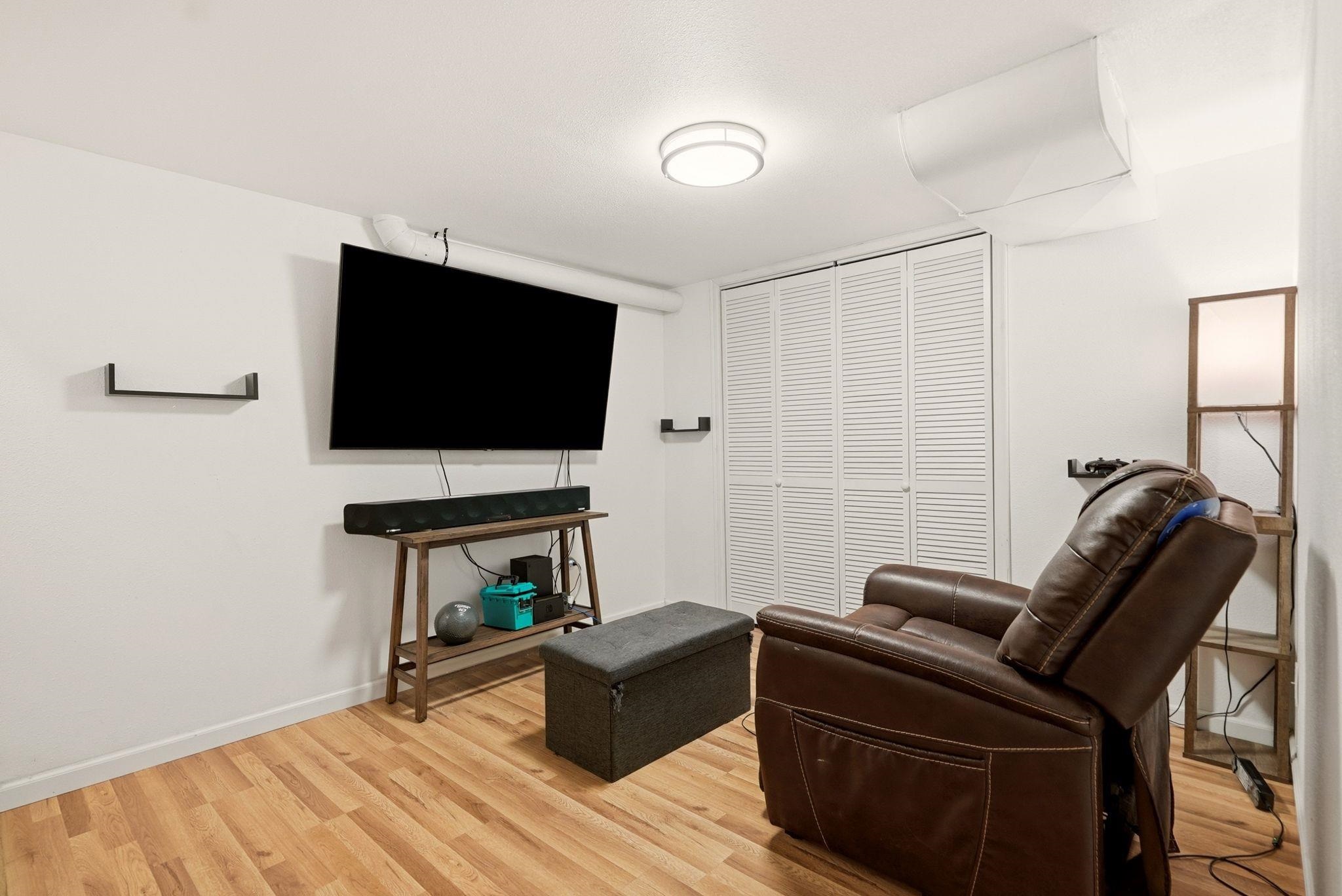 1207 E Lacrosse Ave - Photo 17