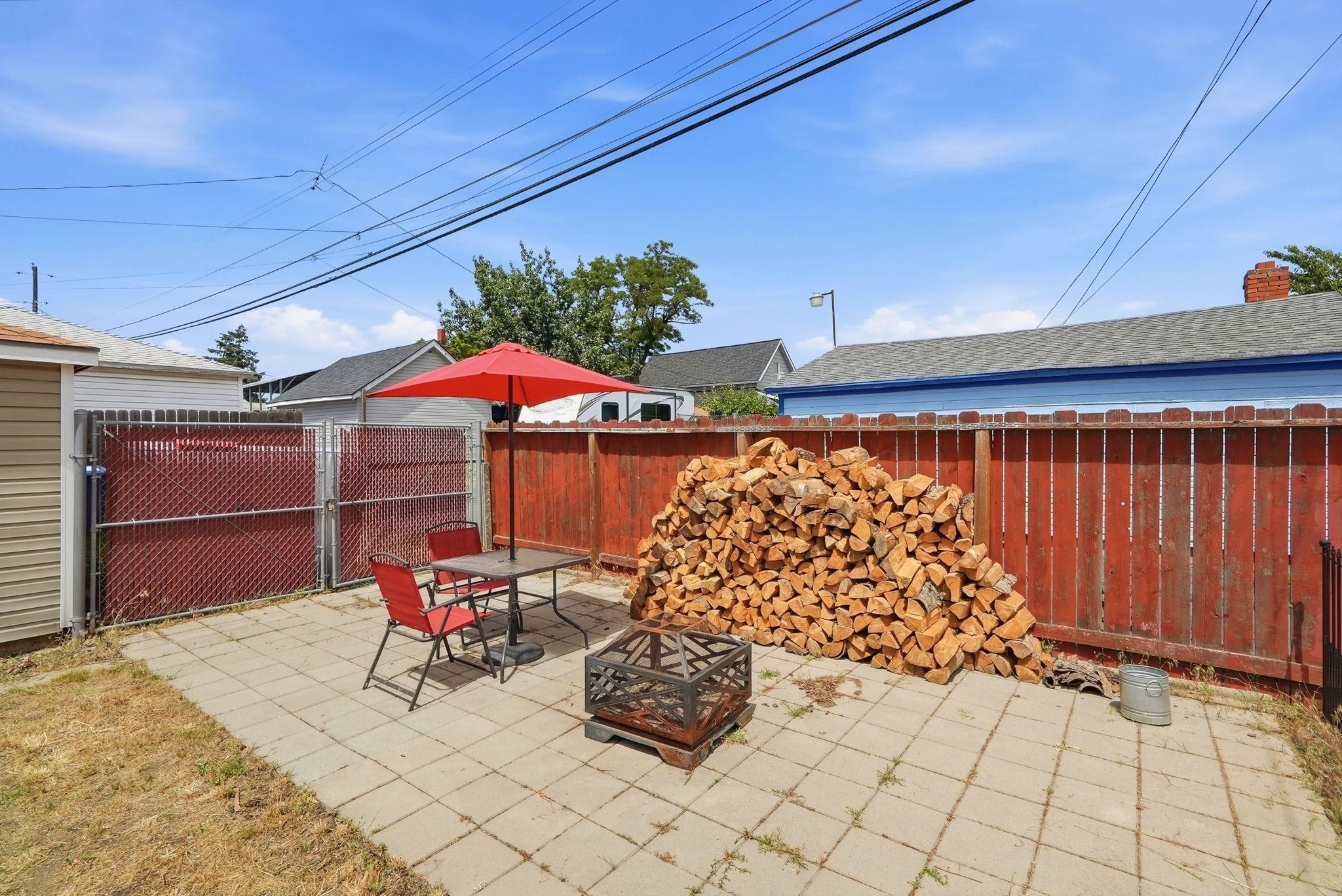 1207 E Lacrosse Ave - Photo 25