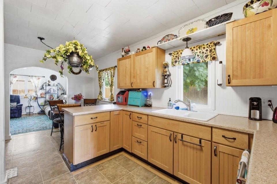840 S Larch St - Photo 10