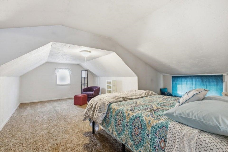 840 S Larch St - Photo 17