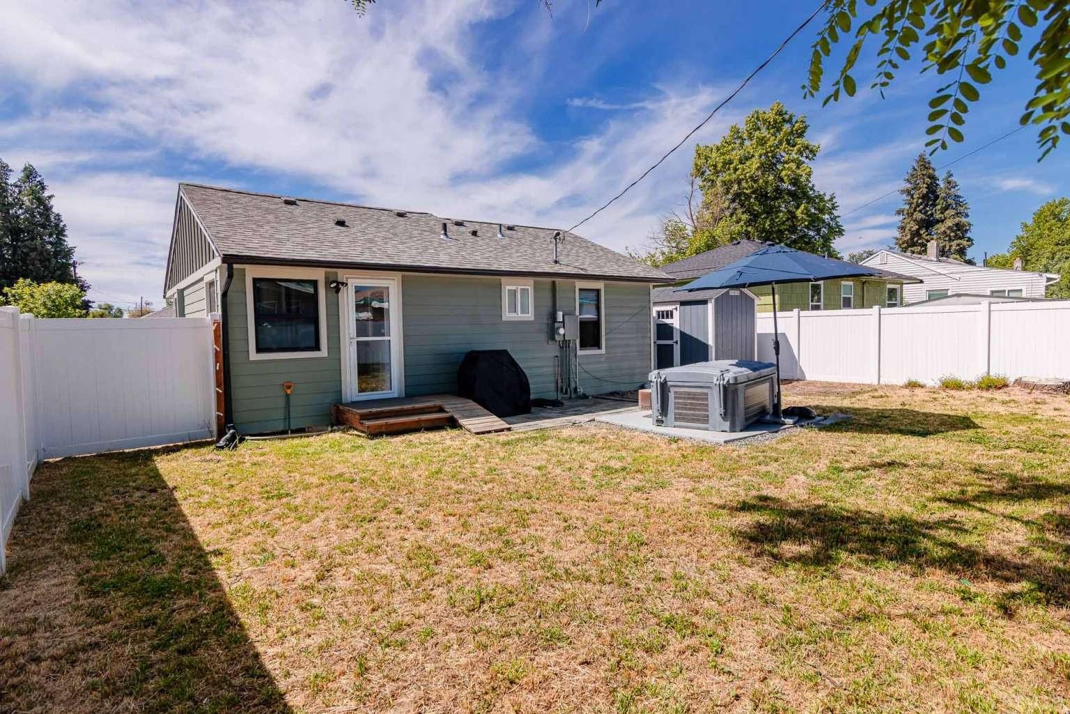 1323 E LONGFELLOW Ave - Photo 17