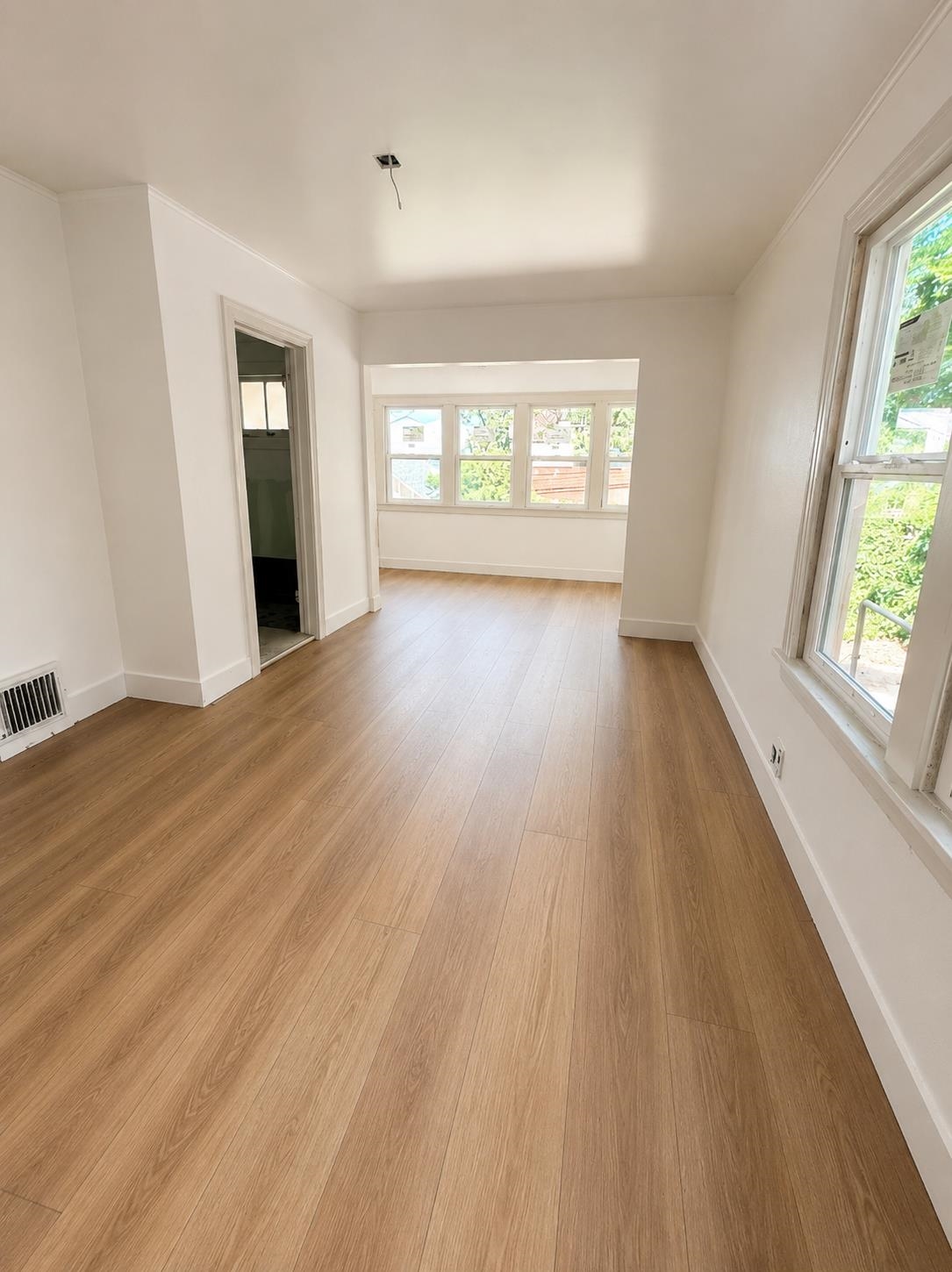 1114 W 7th Ave - Photo 5