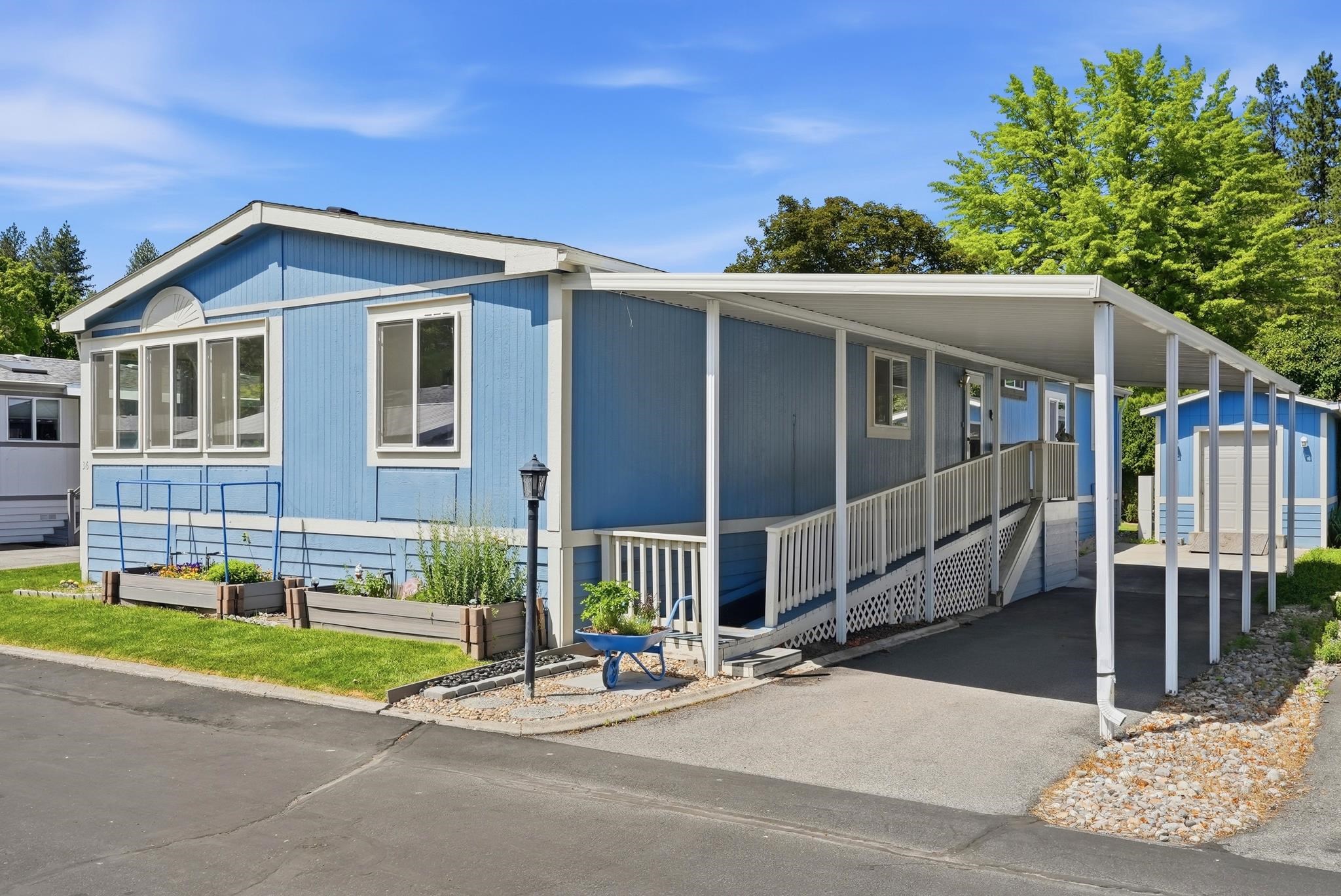 208 S Neyland Ave - Photo 3