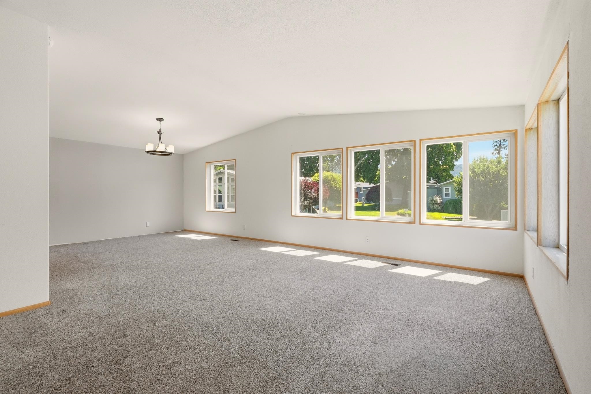 208 S Neyland Ave - Photo 10