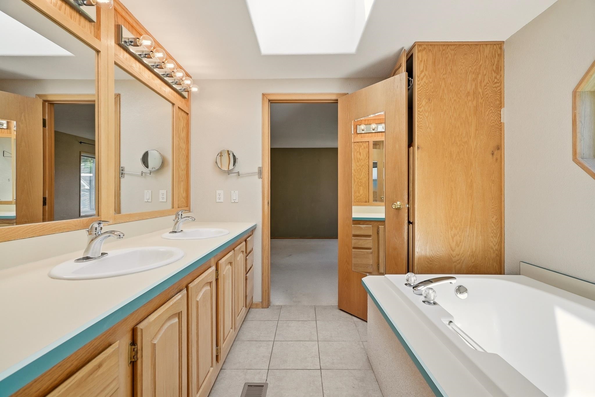 208 S Neyland Ave - Photo 25