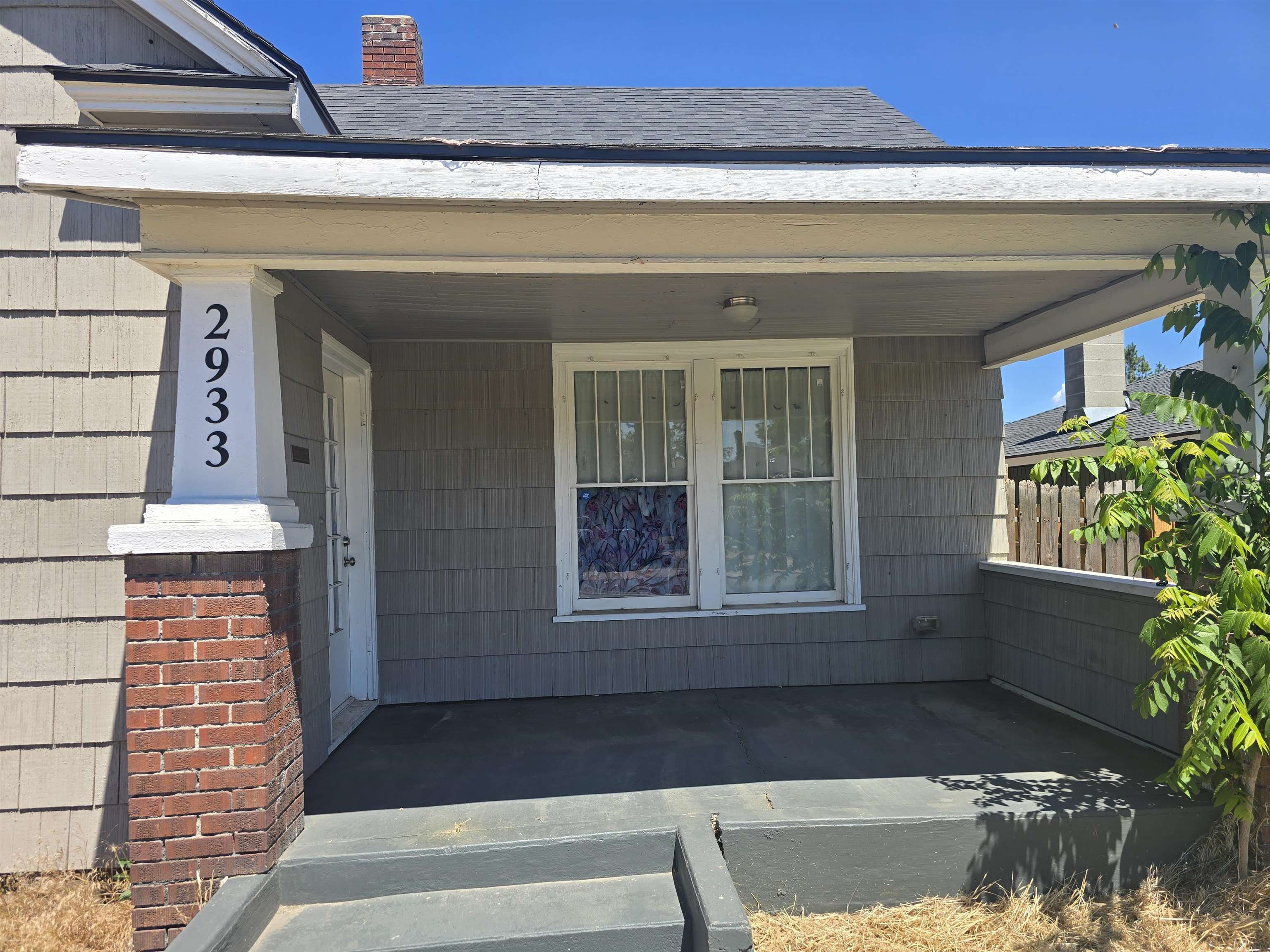 2933 E Wabash St - Photo 2