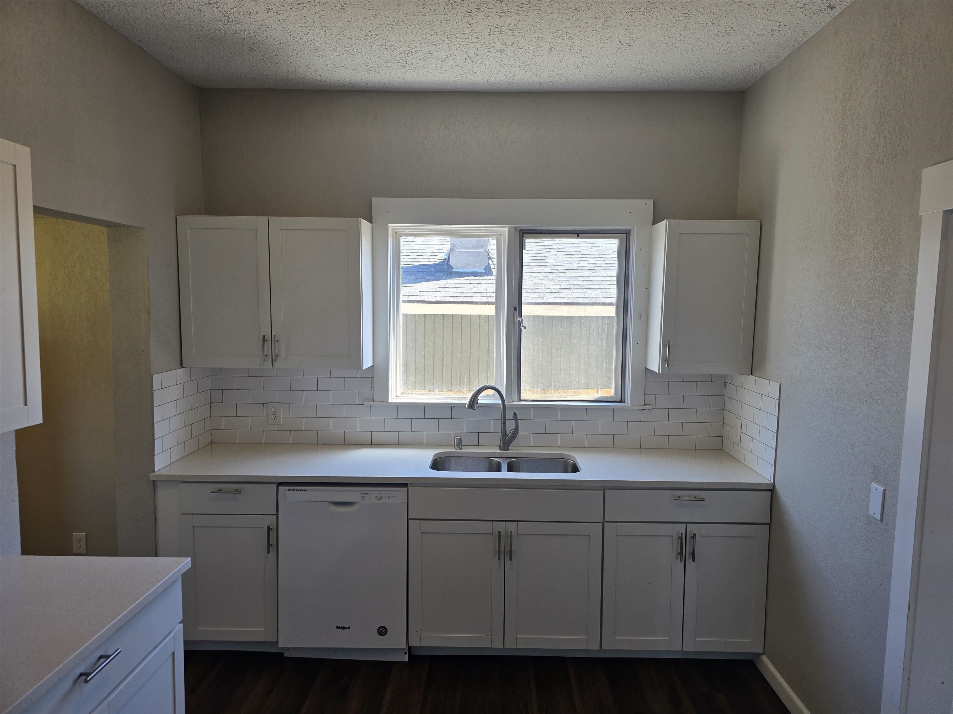2933 E Wabash St - Photo 4