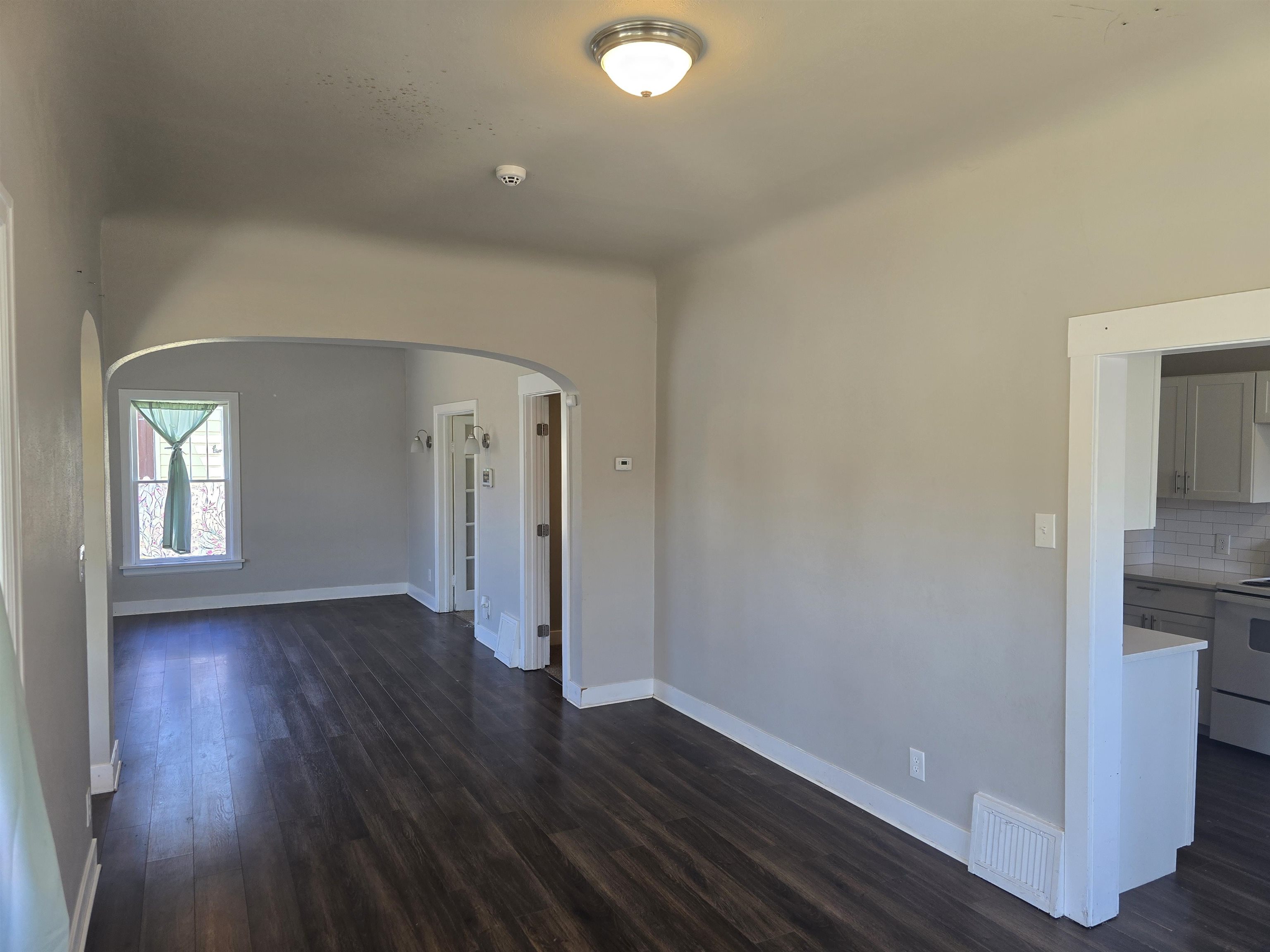 2933 E Wabash St - Photo 12