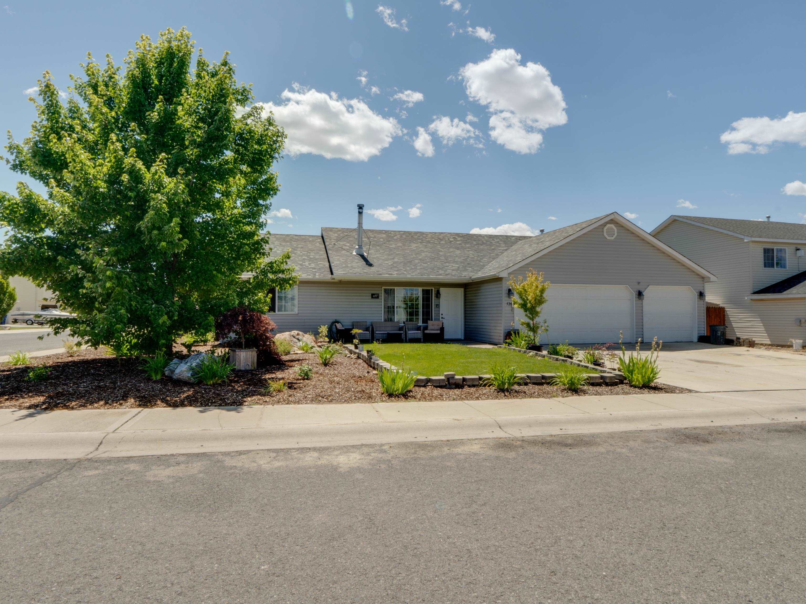 520 E Beverly Ave - Photo 2