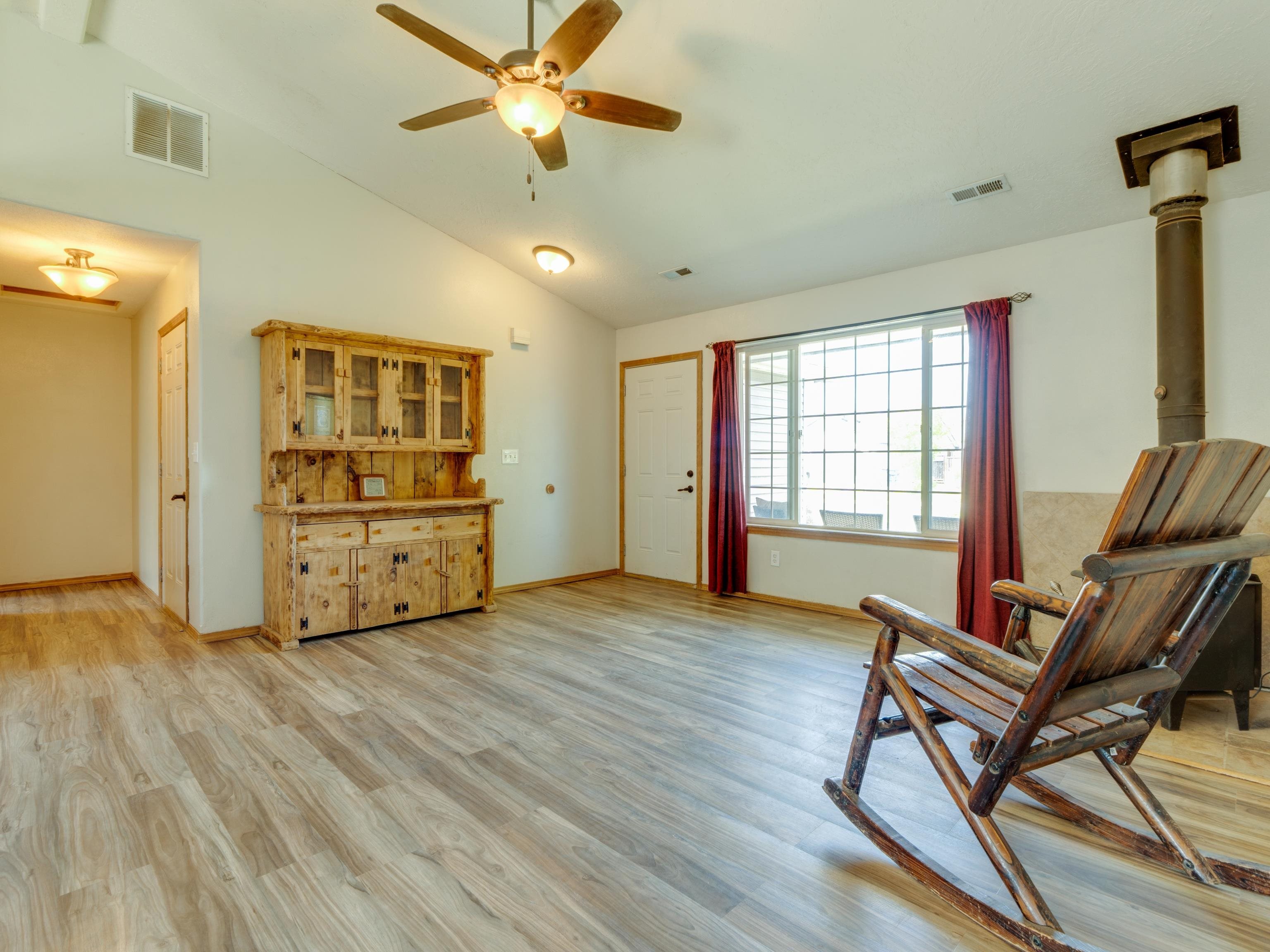 520 E Beverly Ave - Photo 8