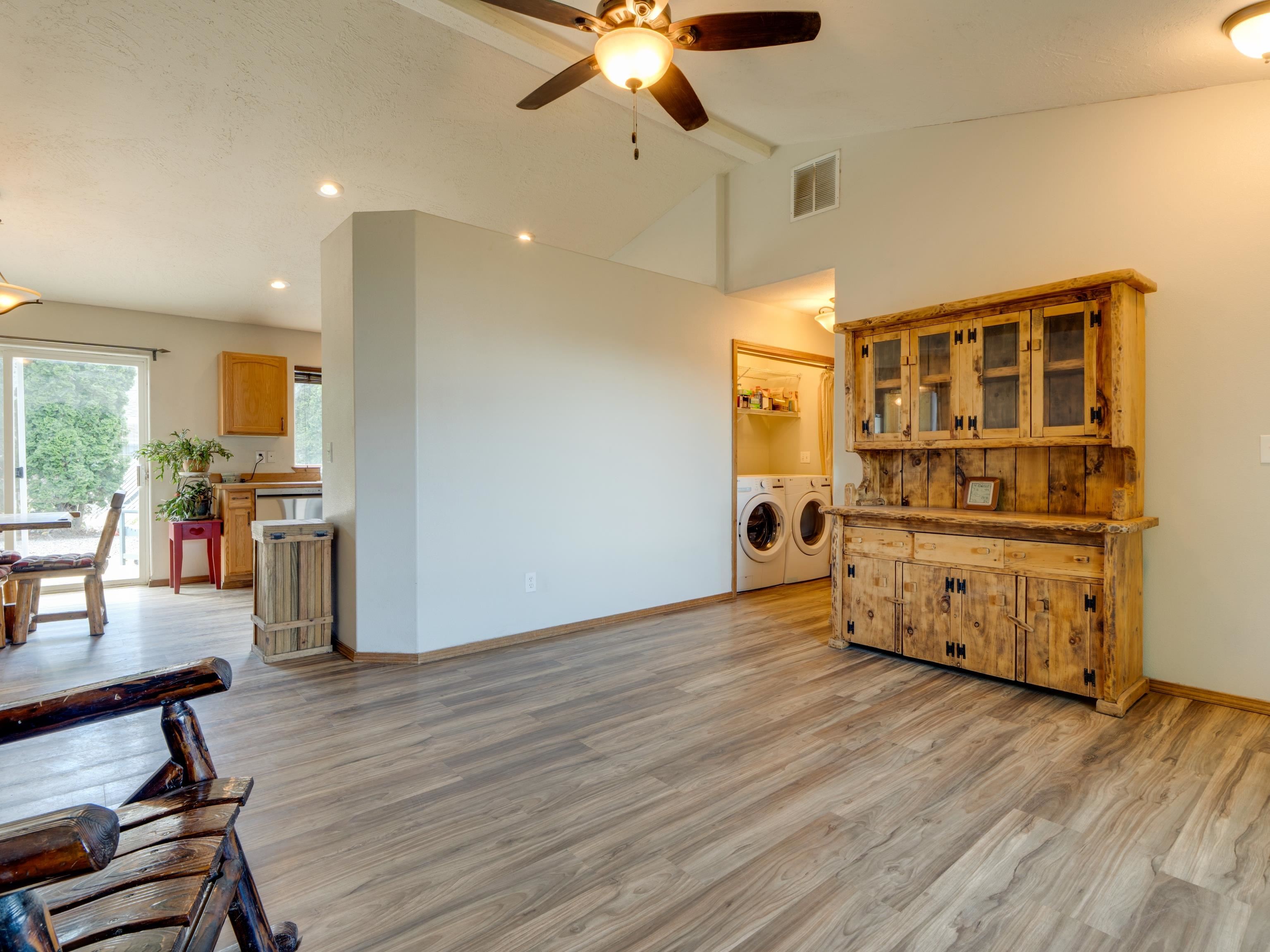 520 E Beverly Ave - Photo 9