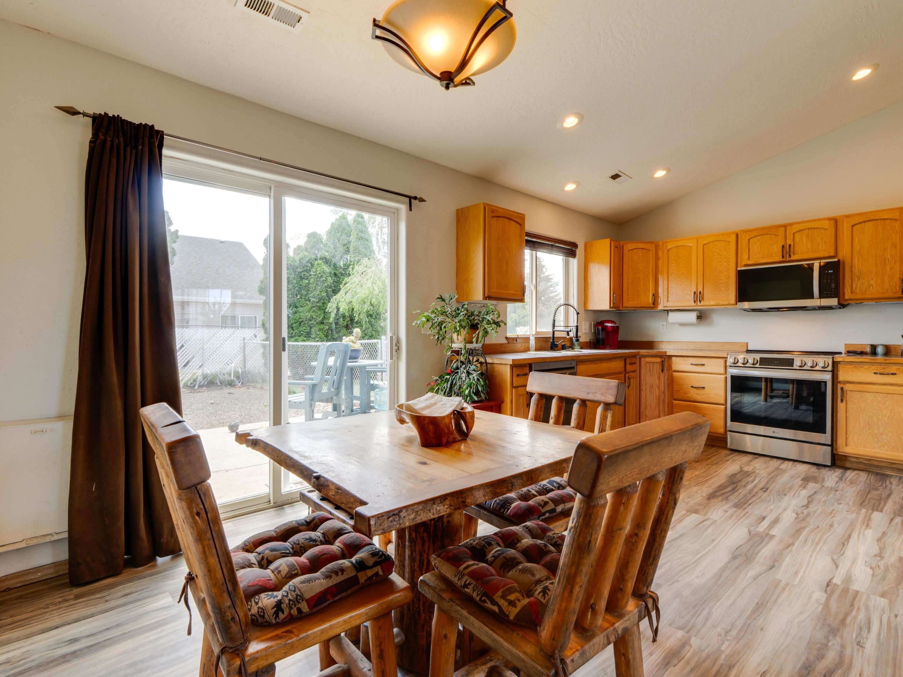 520 E Beverly Ave - Photo 11