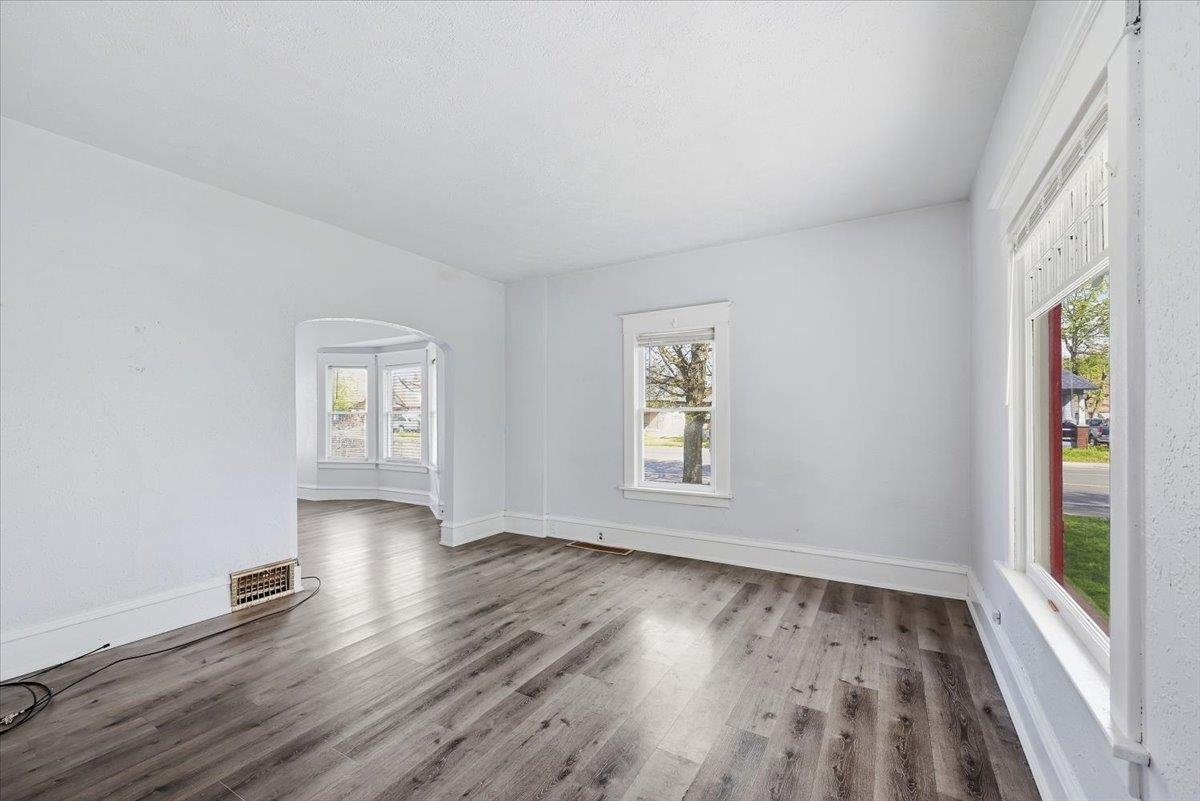 2633 N Stevens St - Photo 3