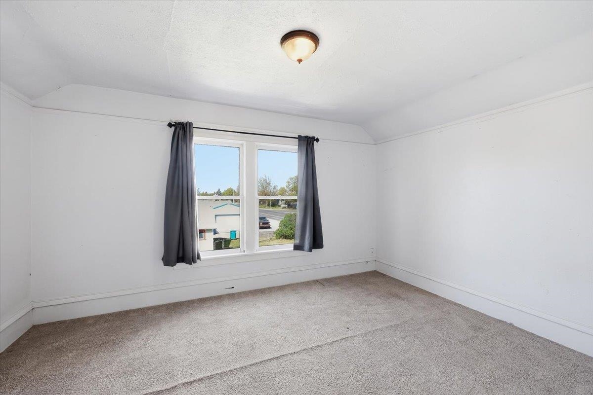 2633 N Stevens St - Photo 10