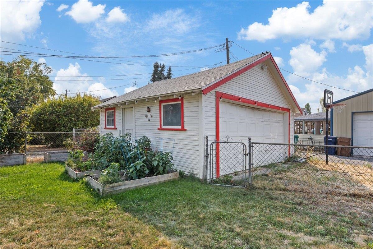 2633 N Stevens St - Photo 15